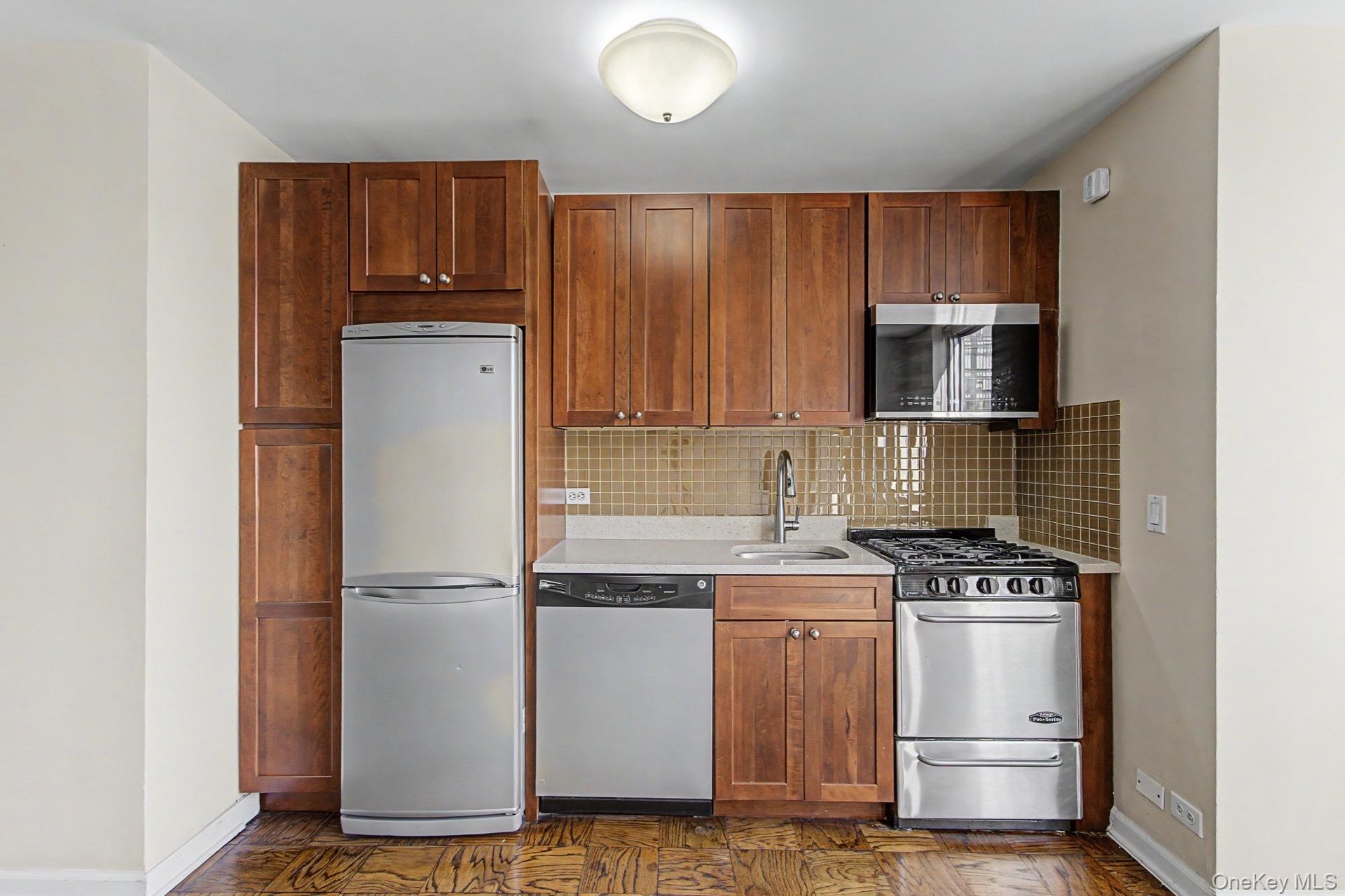 345 E 93rd Street, Unit 20E photo 10