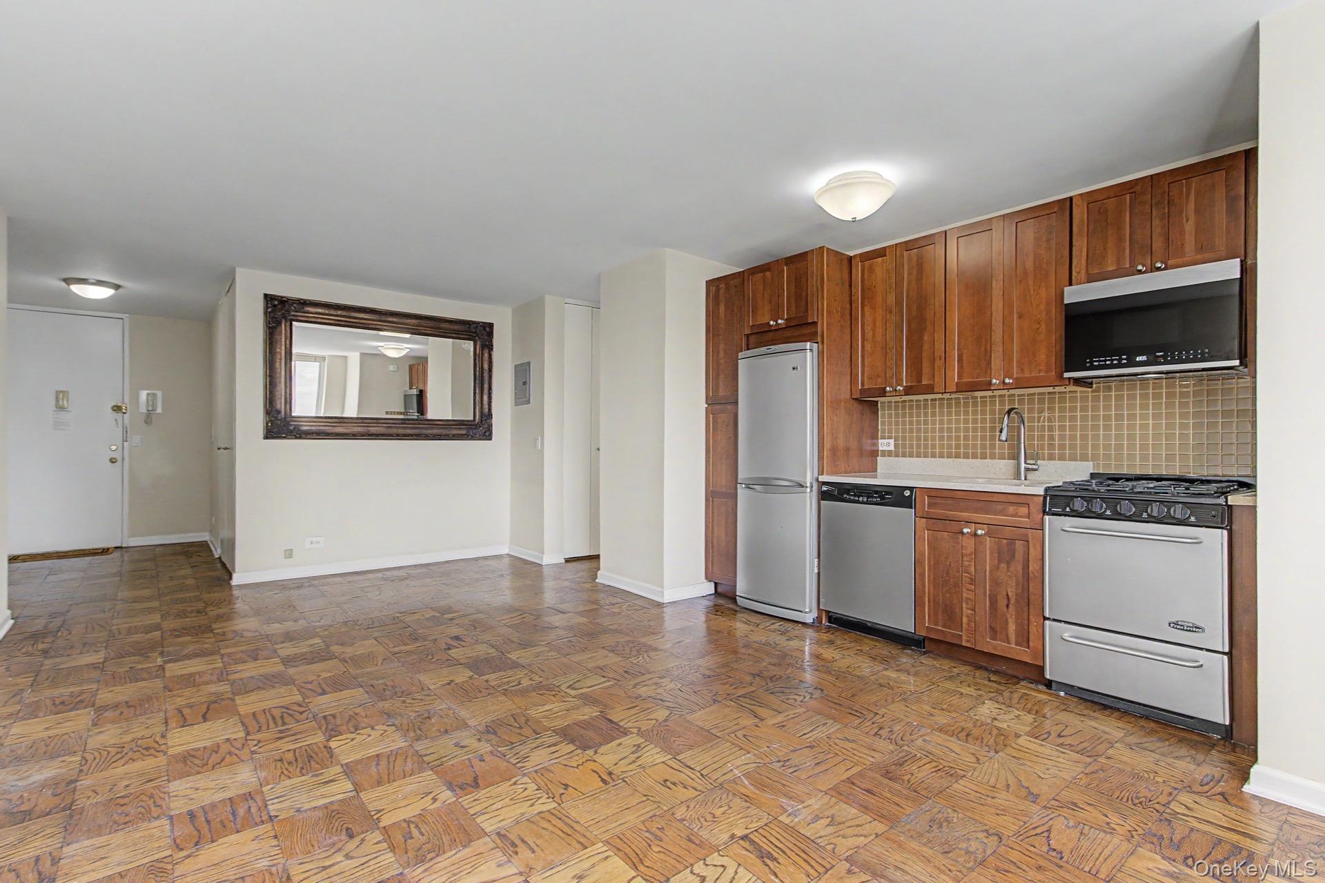 345 E 93rd Street, Unit 20E photo 13