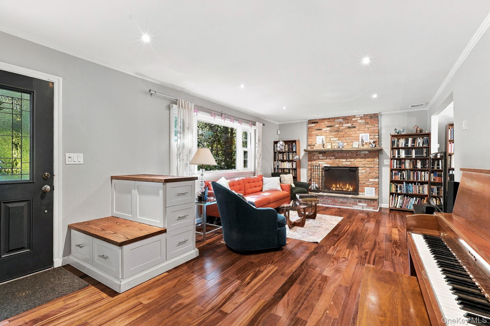 710 Forest Avenue – For Sale photo 3