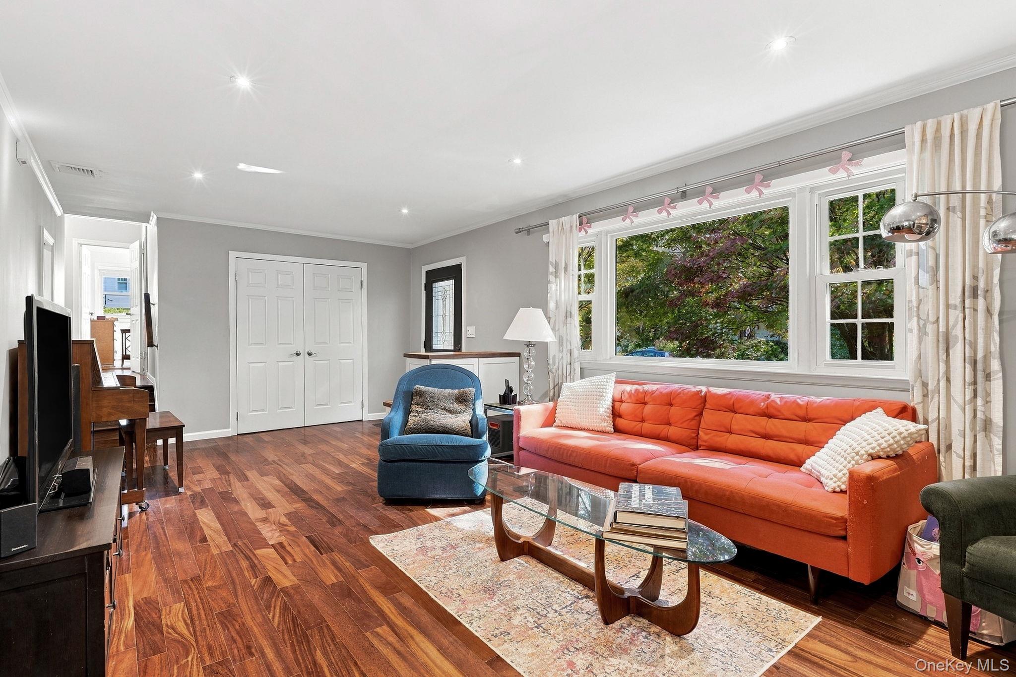 710 Forest Avenue – For Sale photo 5