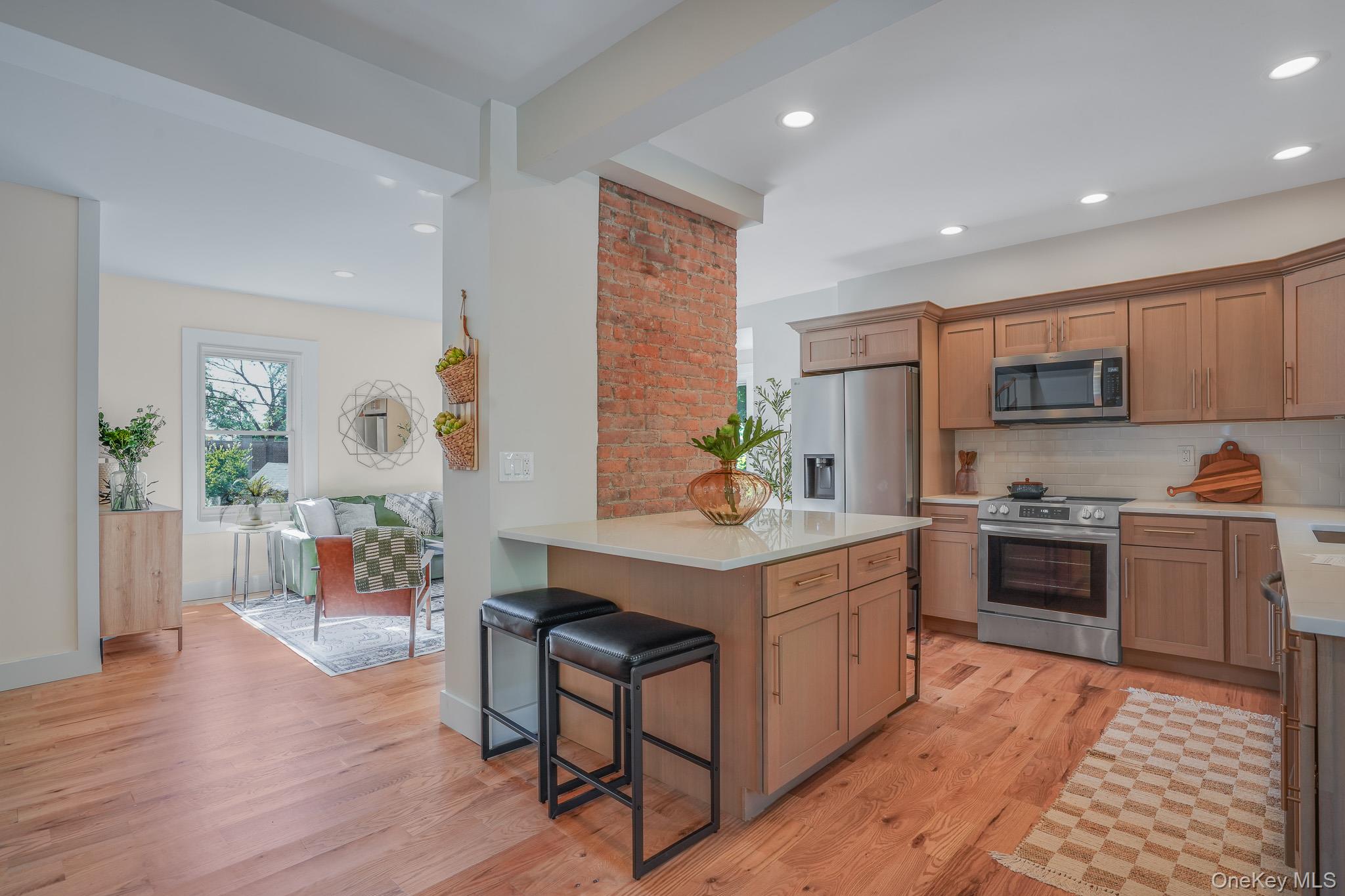 10 Robinson Street – For Sale photo 10