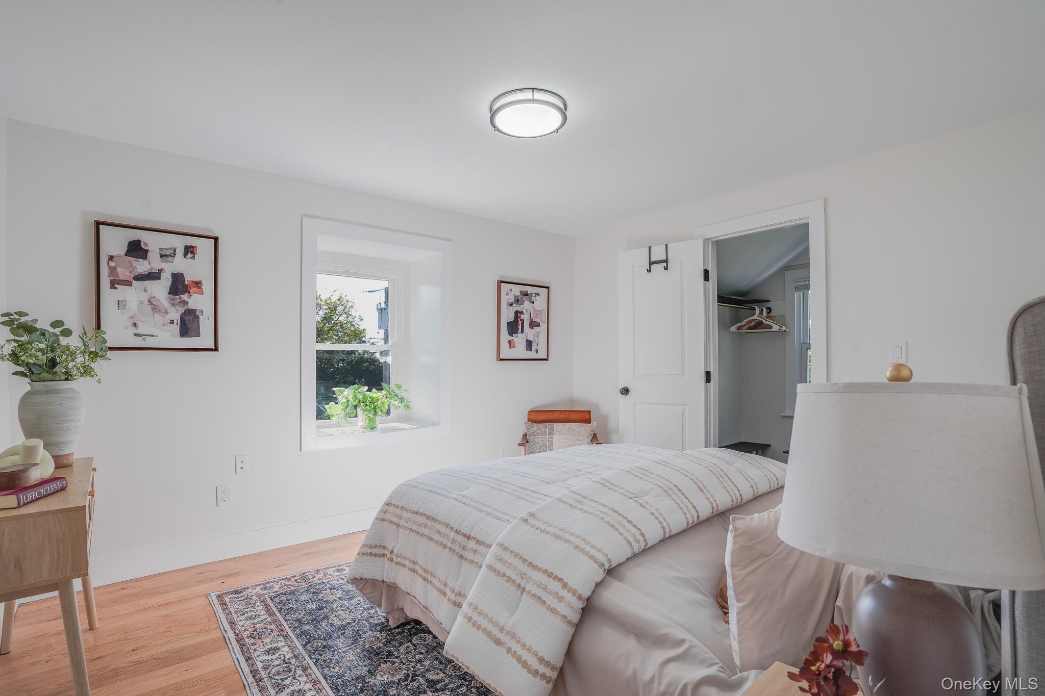 10 Robinson Street – For Sale photo 23