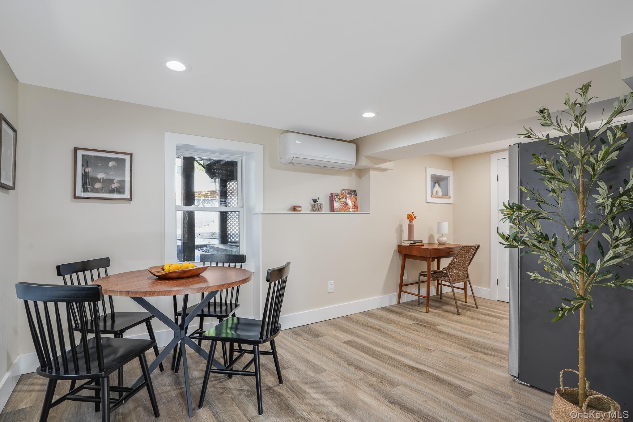 10 Robinson Street – For Sale photo 19