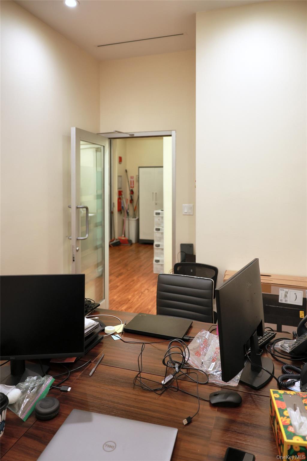 131-07 40th Road, Unit E06 photo 8