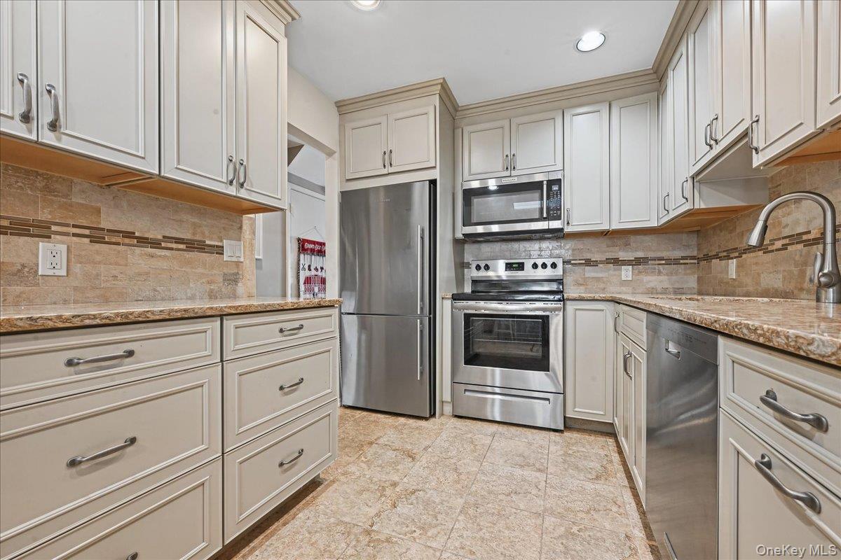162 Laurel Lane – For Sale photo 8
