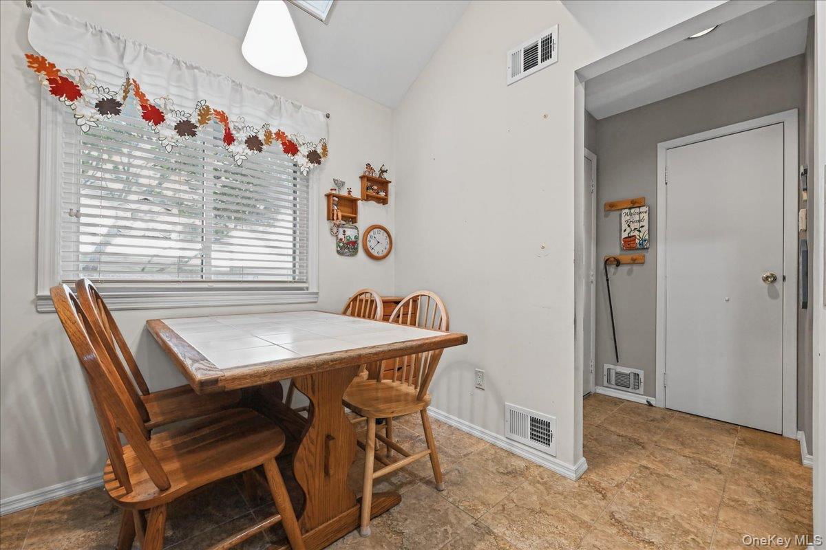 162 Laurel Lane – For Sale photo 6