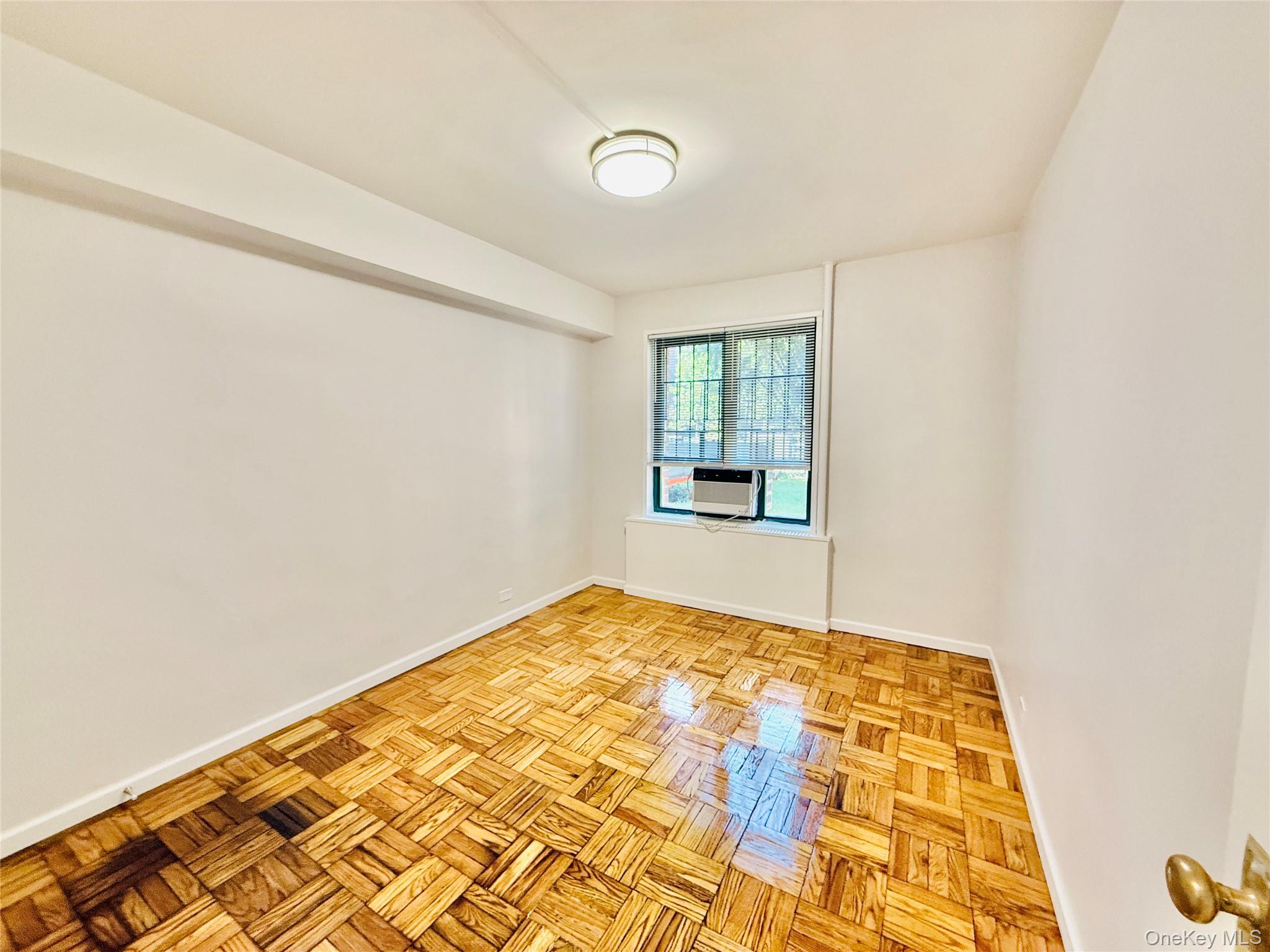 1562 Unionport Road, Unit MD photo 5