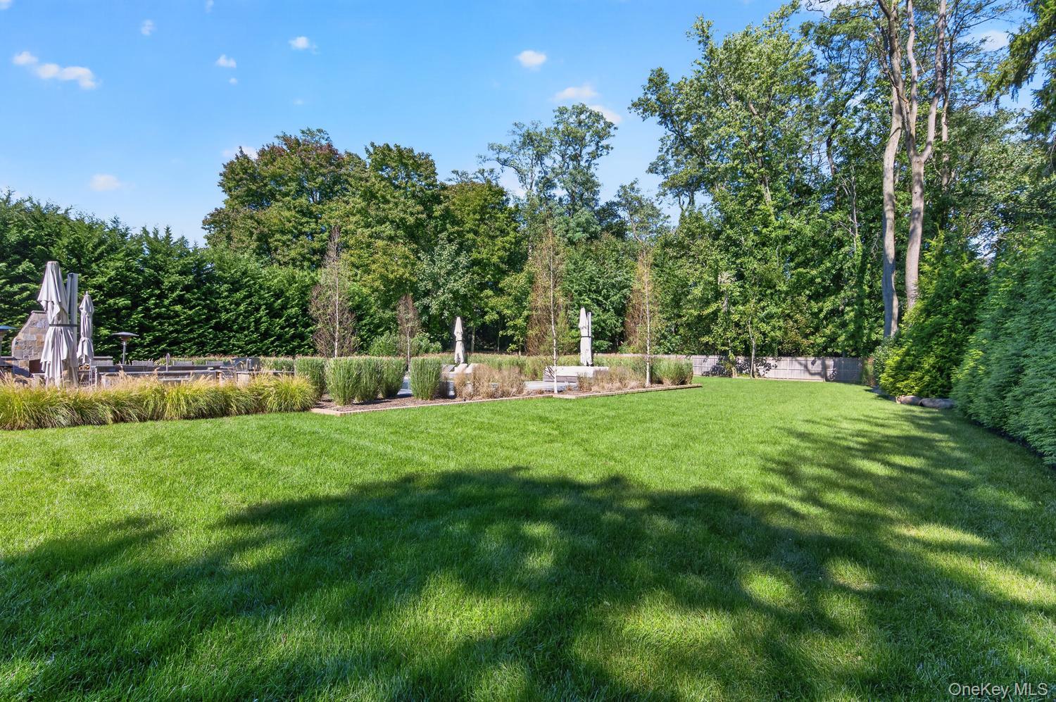 25 Old Northport Road – For Sale photo 39