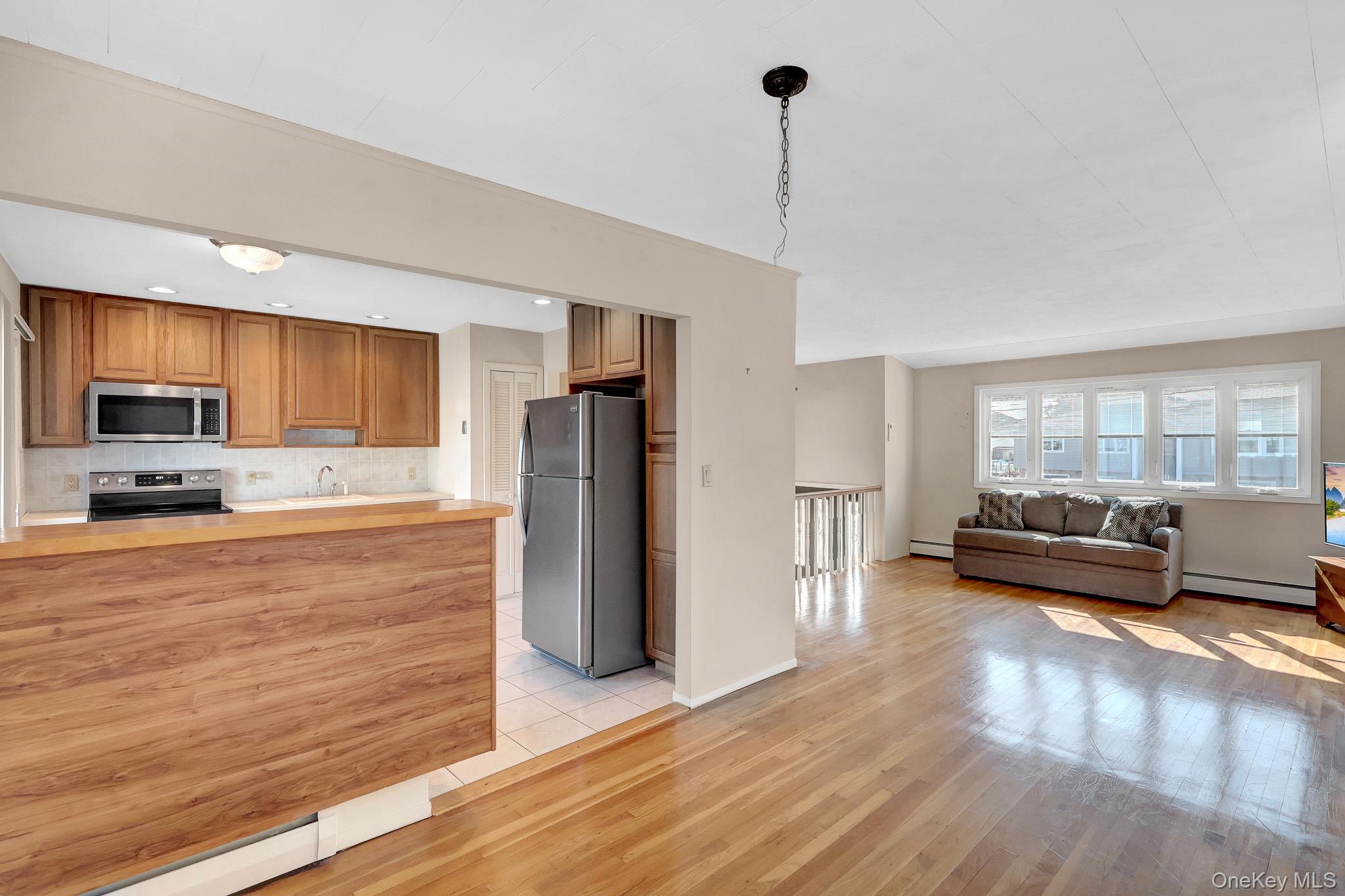 45 Florence Avenue – For Sale photo 2