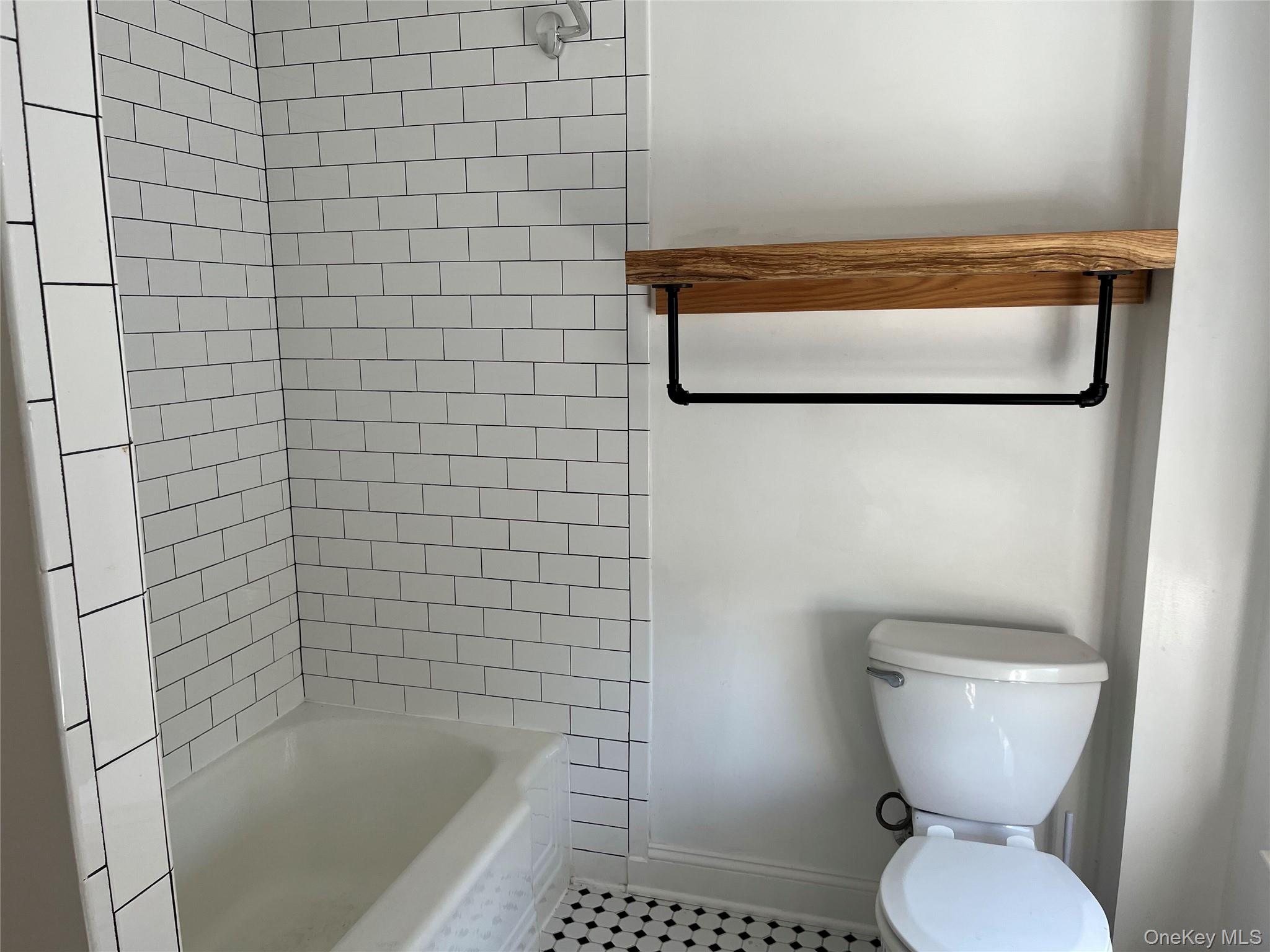 518 Smith Street – For Rent photo 16