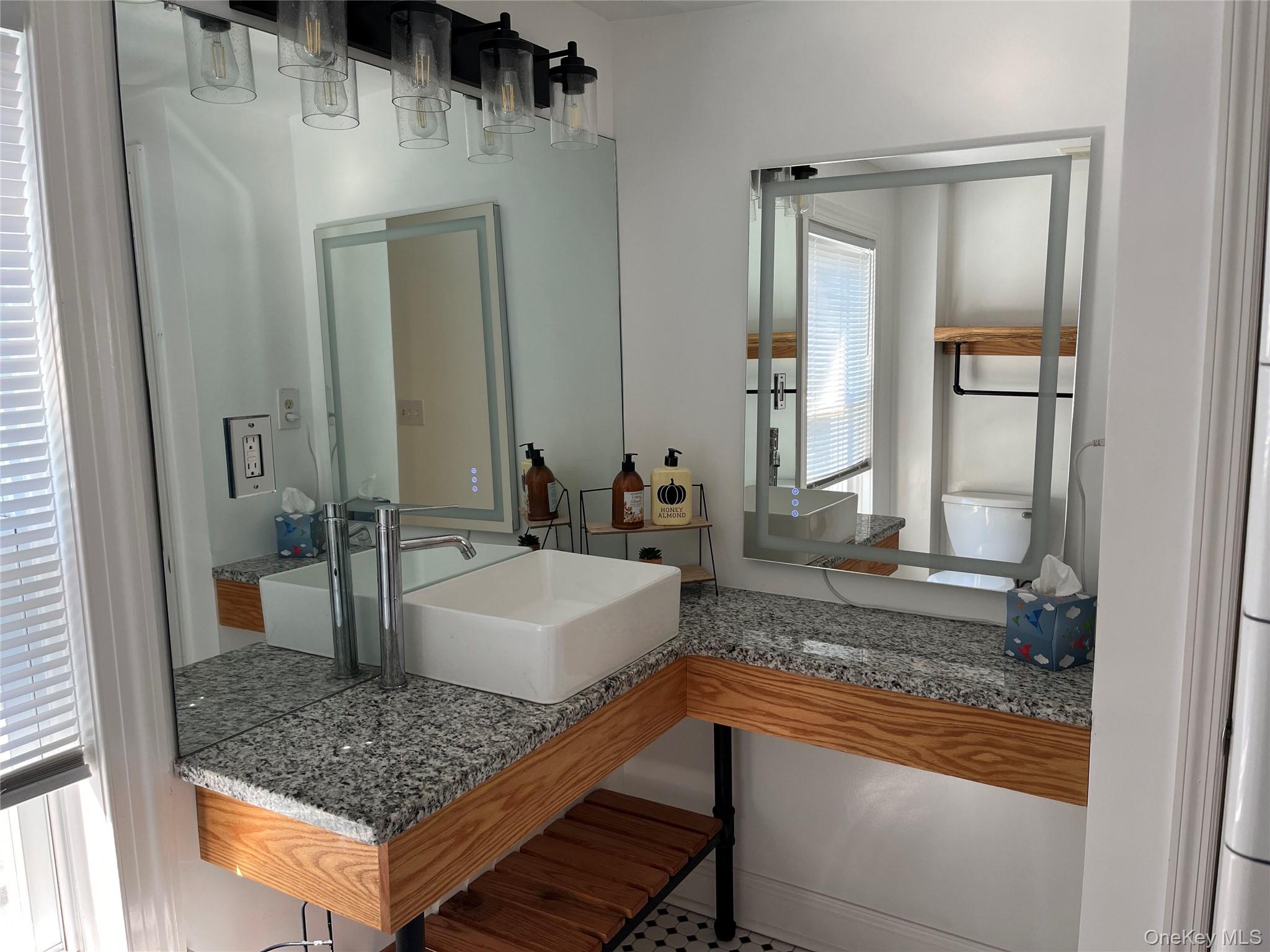 518 Smith Street – For Rent photo 15