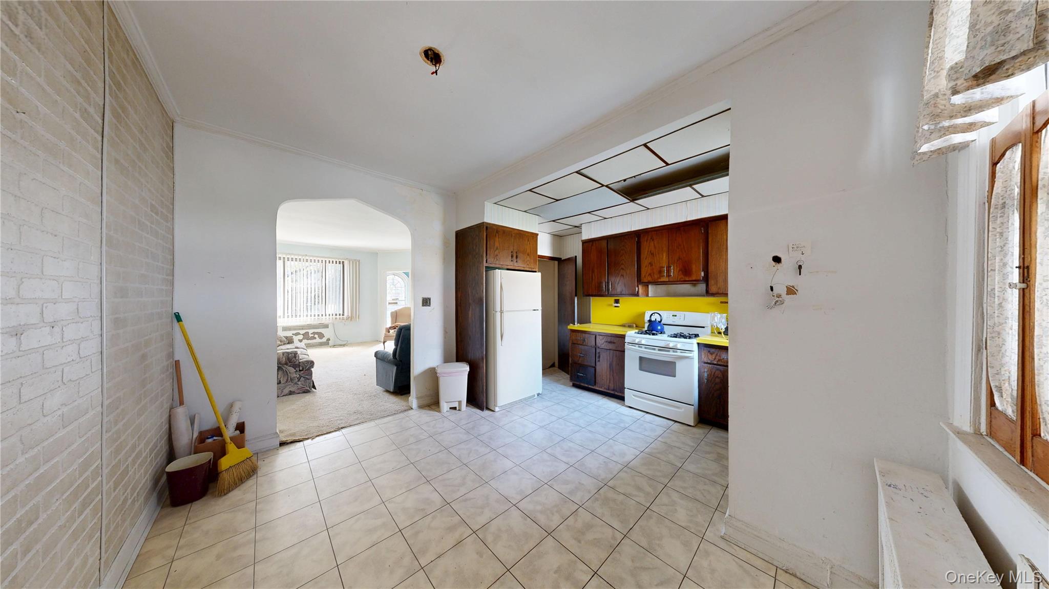 2168 E 28th Street – For Sale photo 11