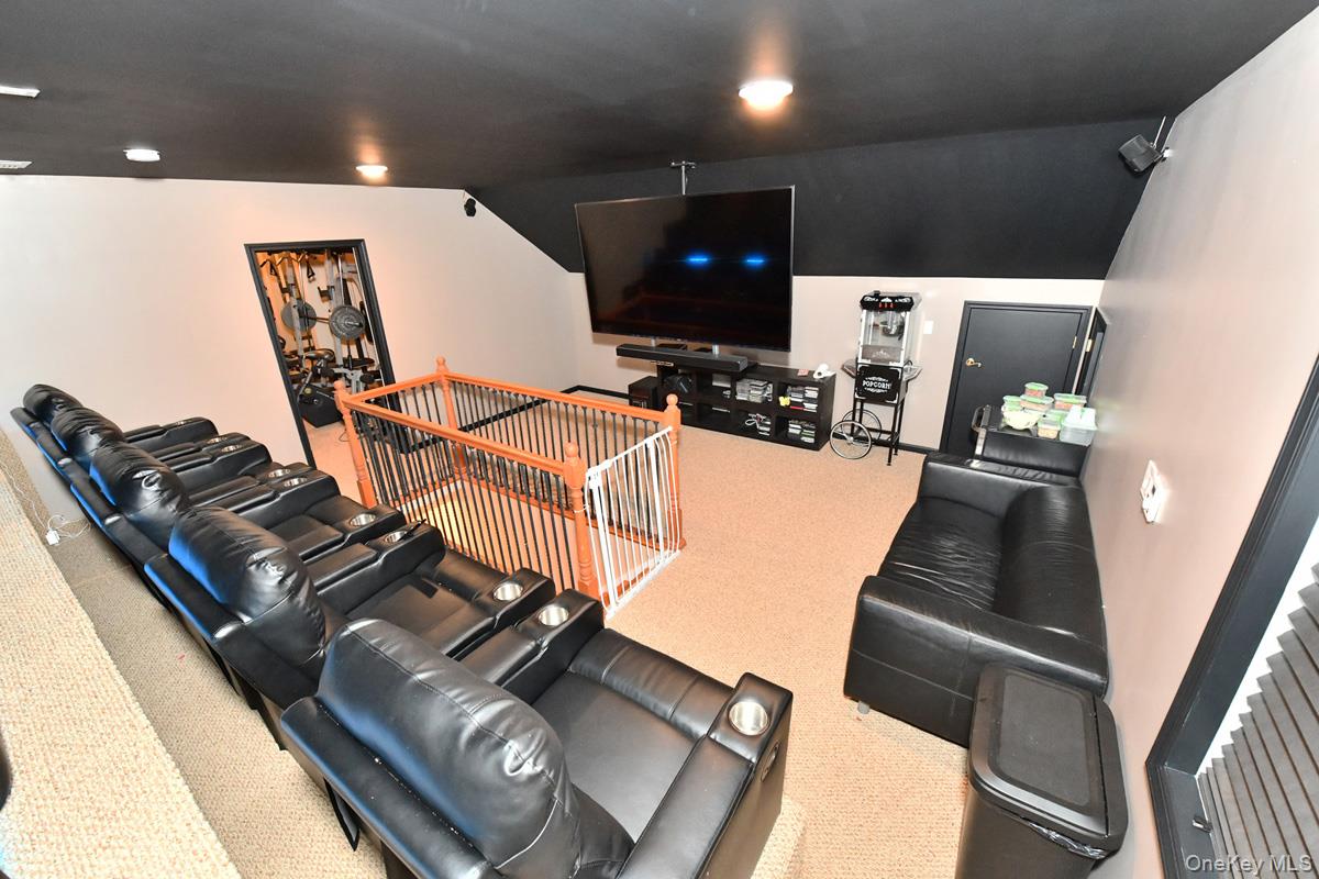 42 Willow Tree Road – For Rent photo 25