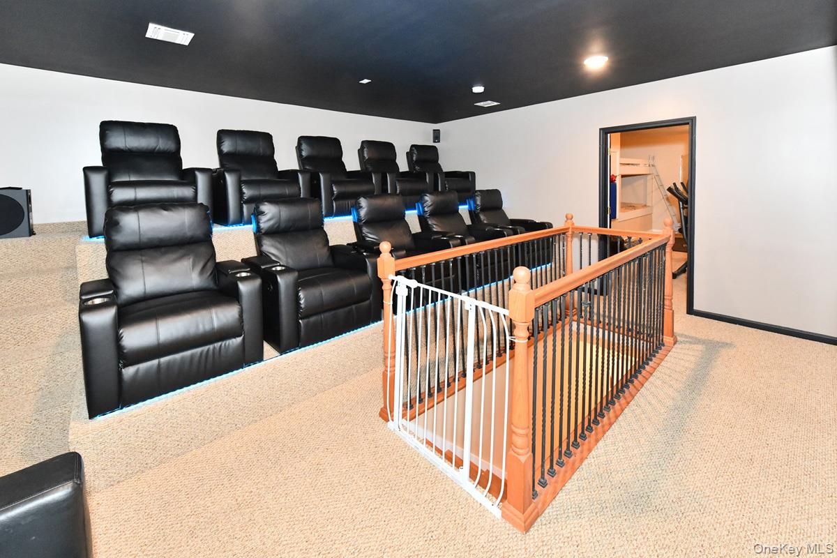 42 Willow Tree Road – For Rent photo 24