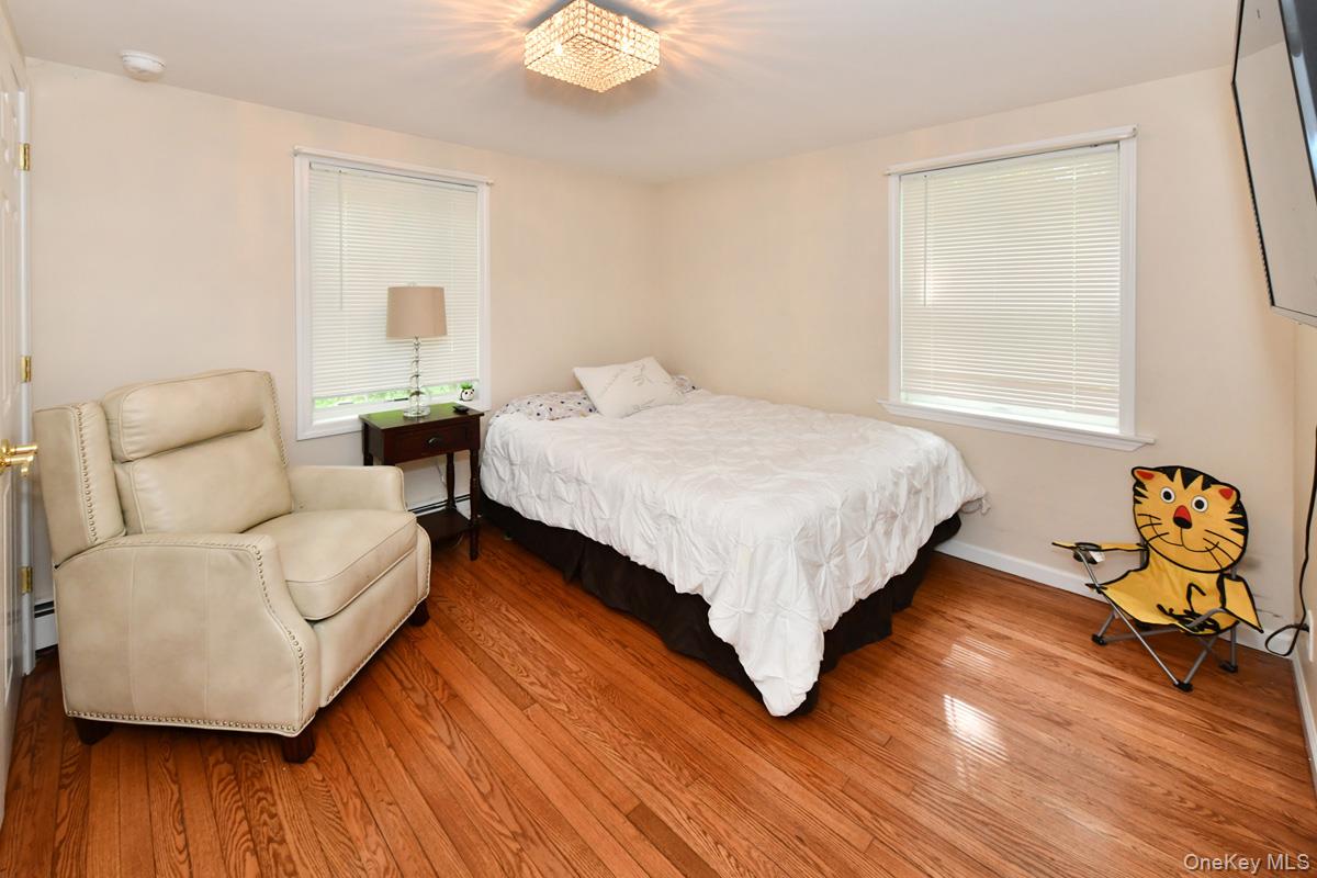 42 Willow Tree Road – For Rent photo 18