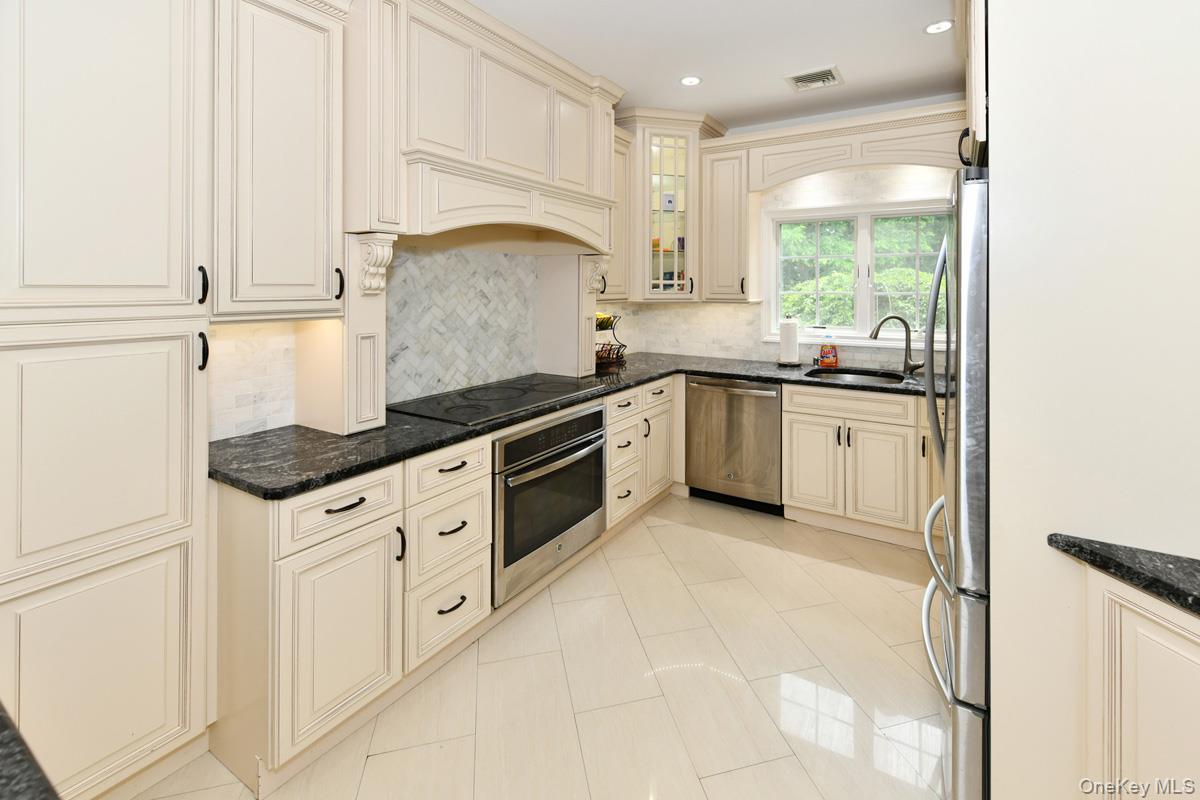 42 Willow Tree Road – For Rent photo 8