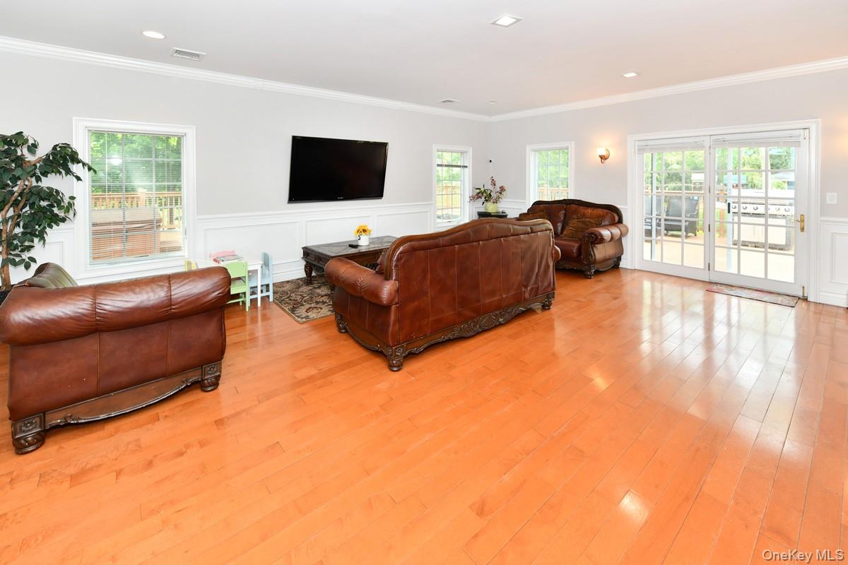 42 Willow Tree Road – For Rent photo 11