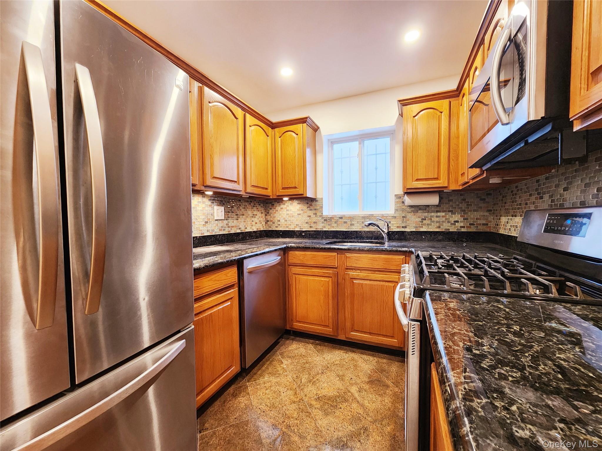 94-08 89 Avenue, Unit 1st Fl photo 8