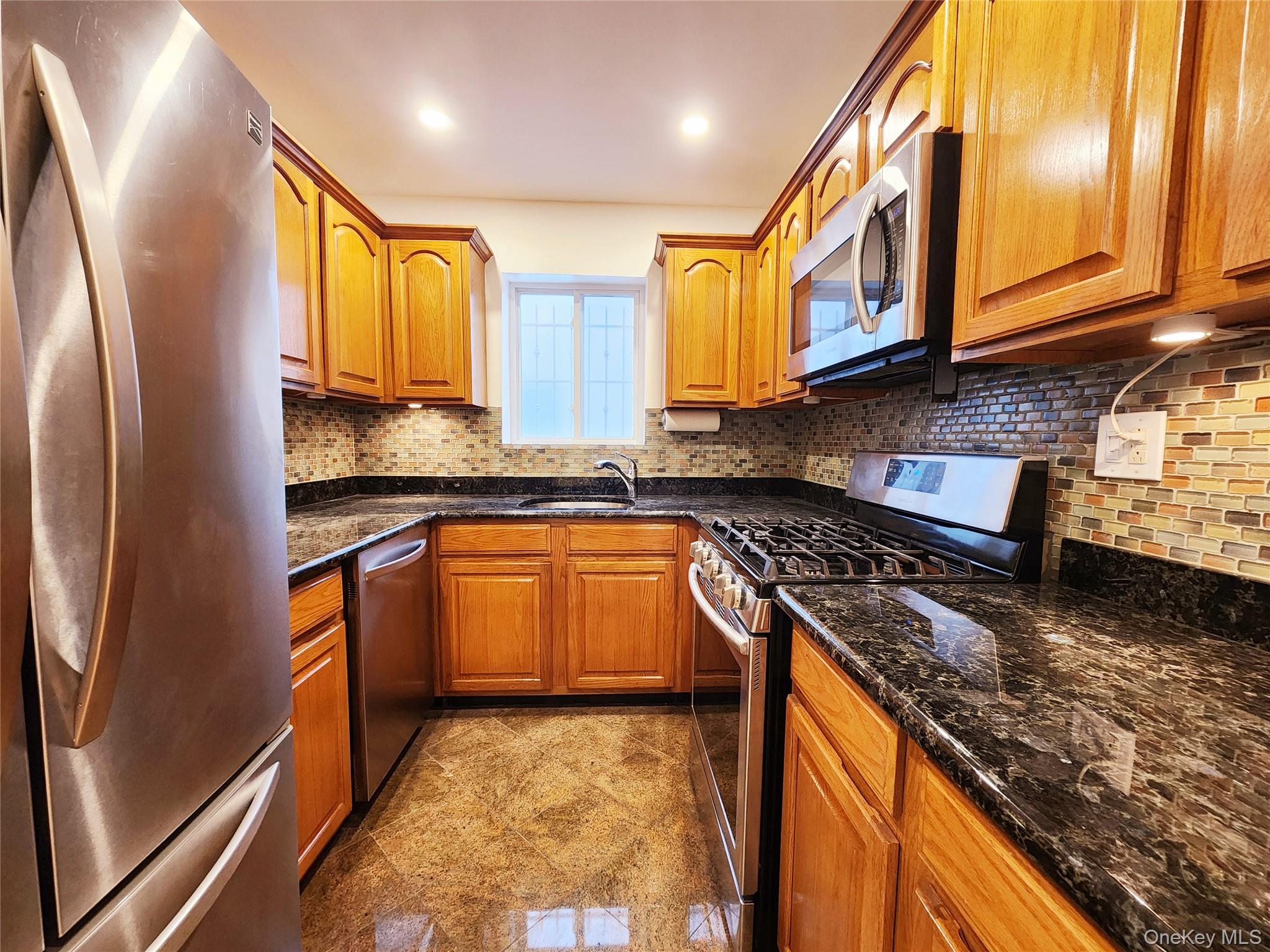 94-08 89 Avenue, Unit 1st Fl photo 9