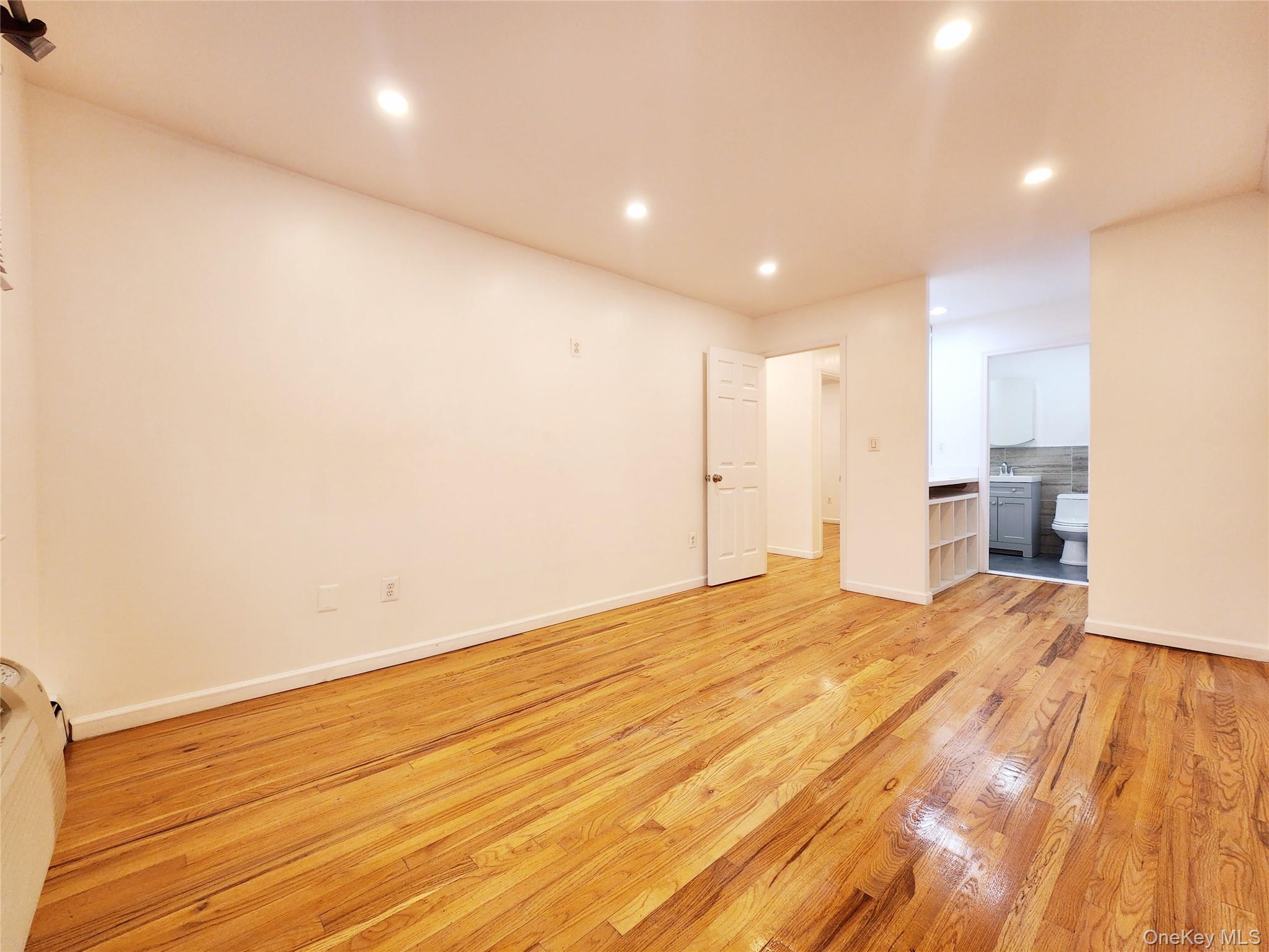 94-08 89 Avenue, Unit 1st Fl photo 13