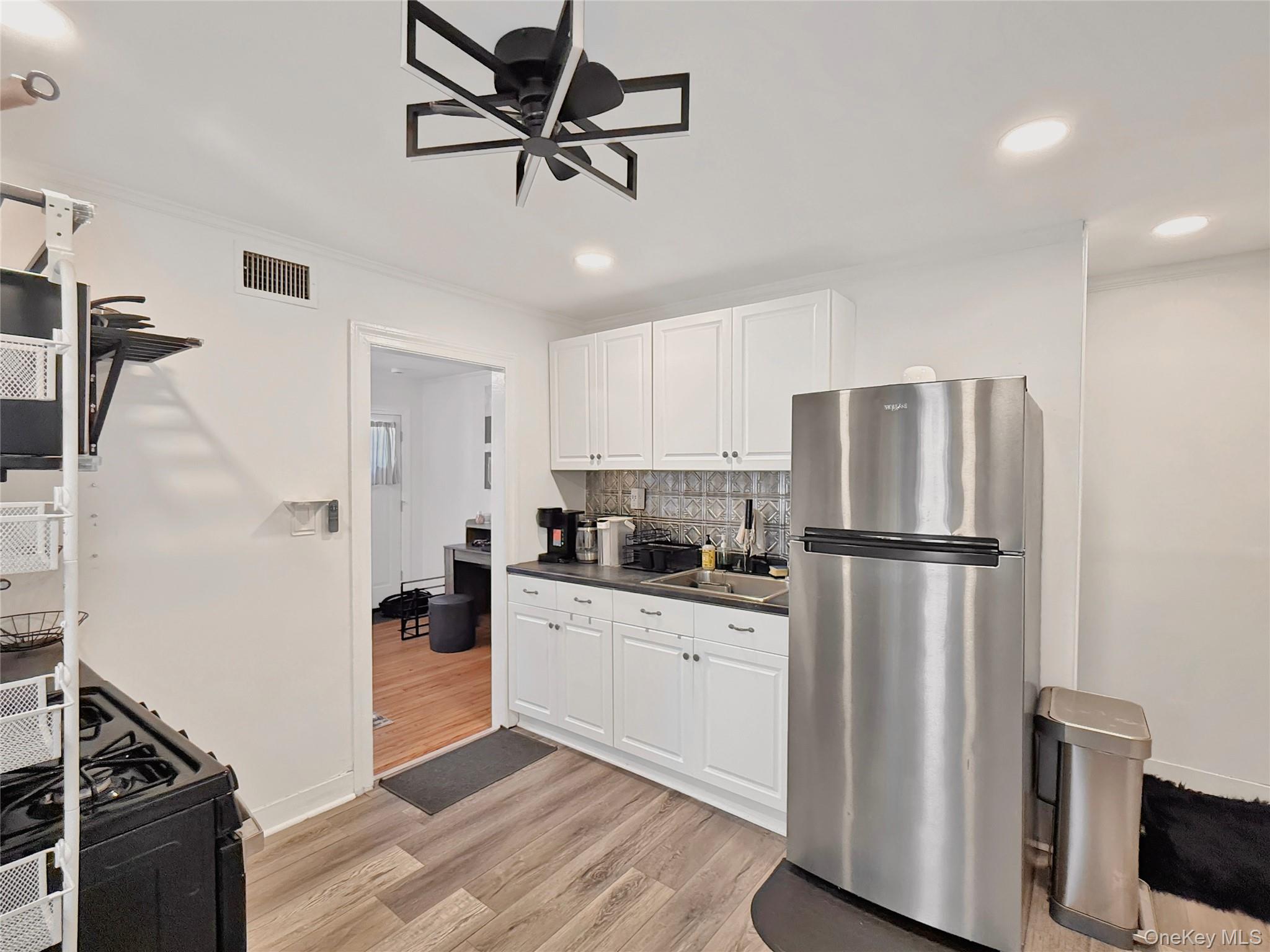 14 Miller Street, Unit C photo 3