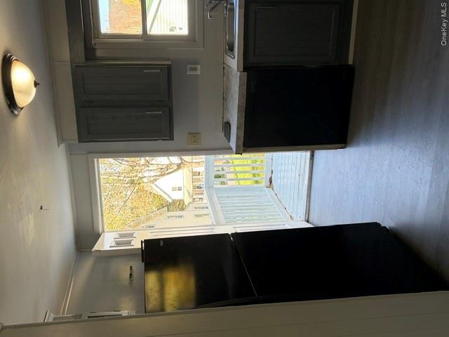 11 Willey Avenue, Unit Apartment photo 5