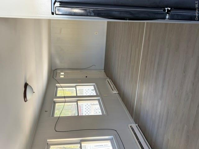 11 Willey Avenue, Unit Apartment photo 4