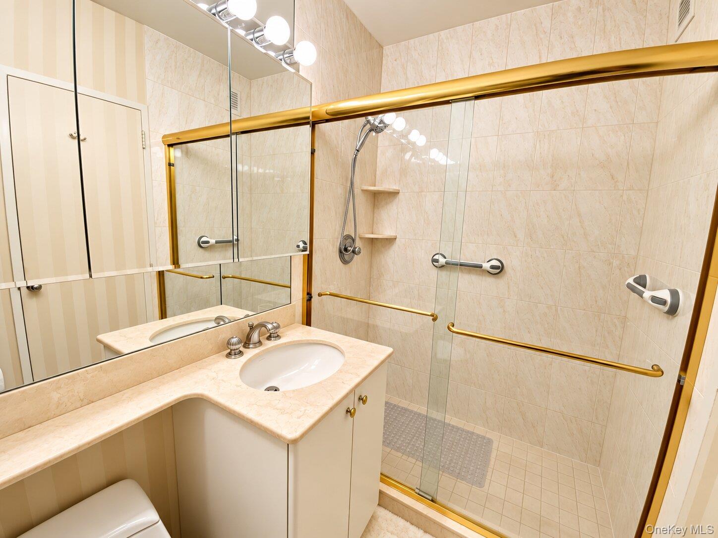 26910 Grand Central, Unit 26P photo 13