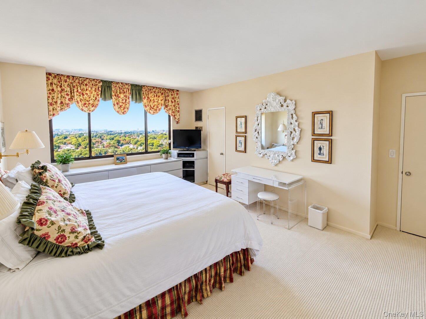 26910 Grand Central, Unit 26P photo 16