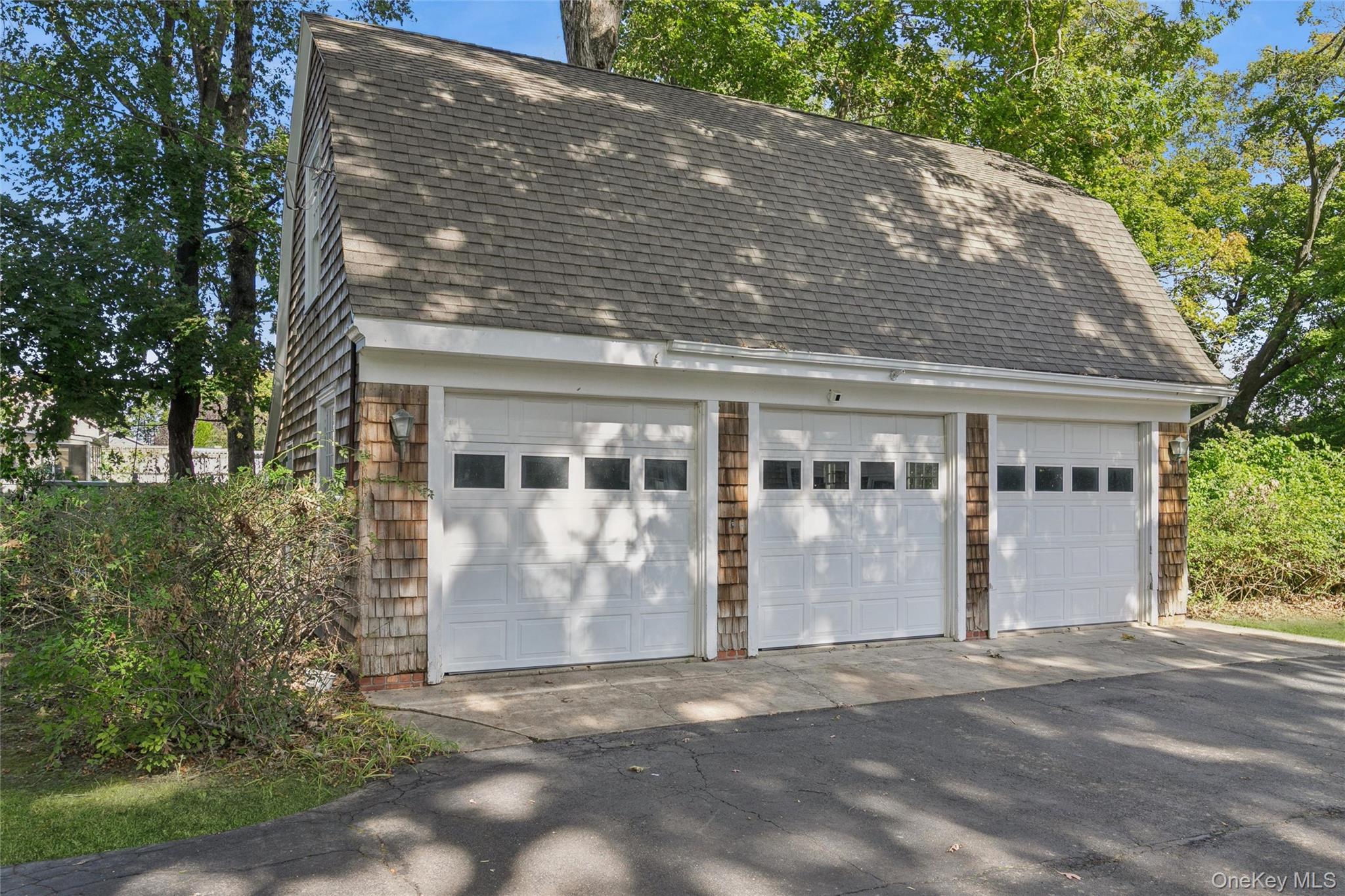 265 Jennings Avenue – For Sale photo 28