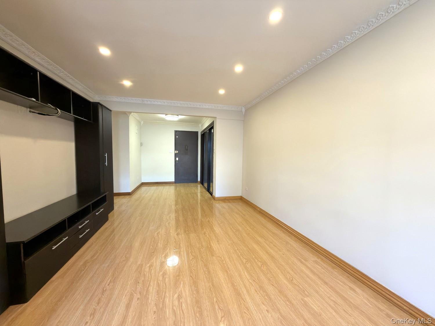8336 Beverly Road, Unit 5G photo 6