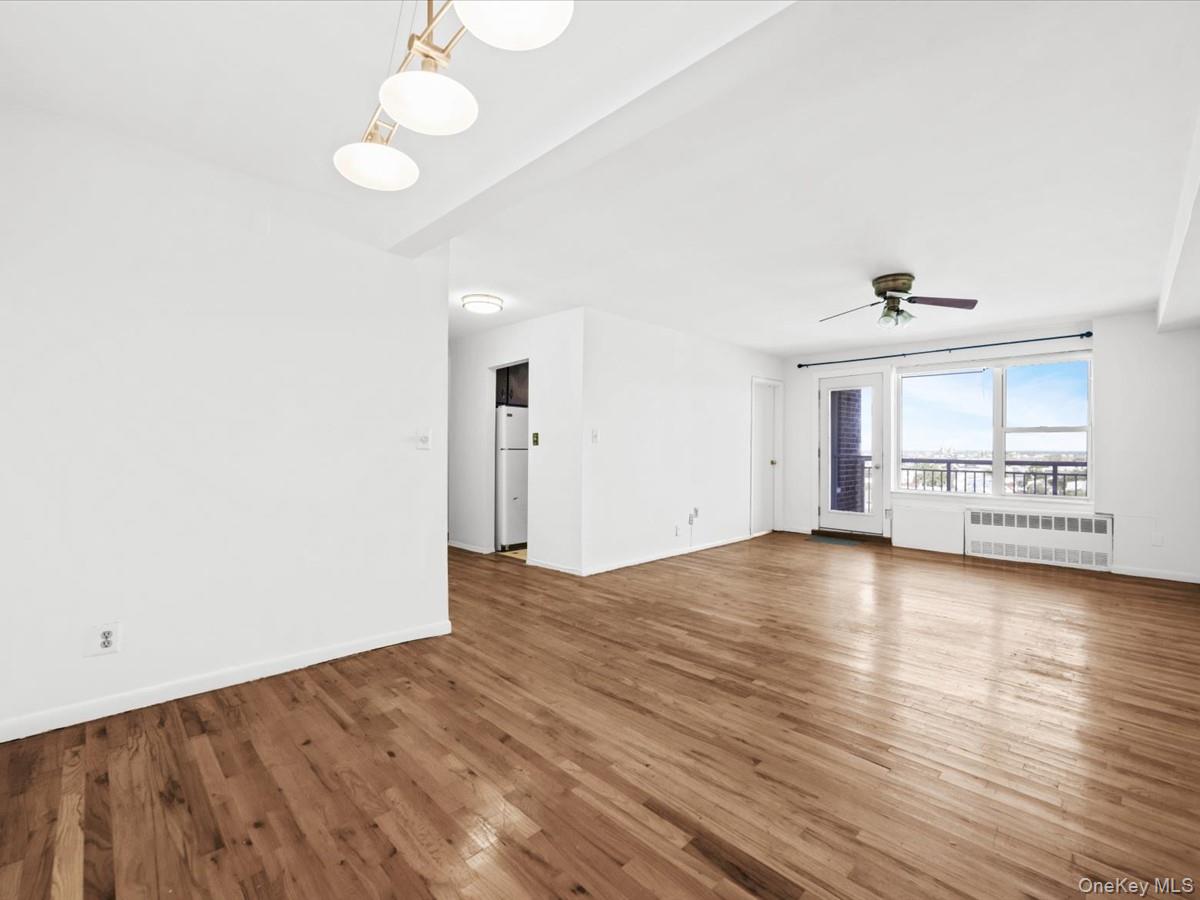 855 E Broadway, Unit 6H photo 8