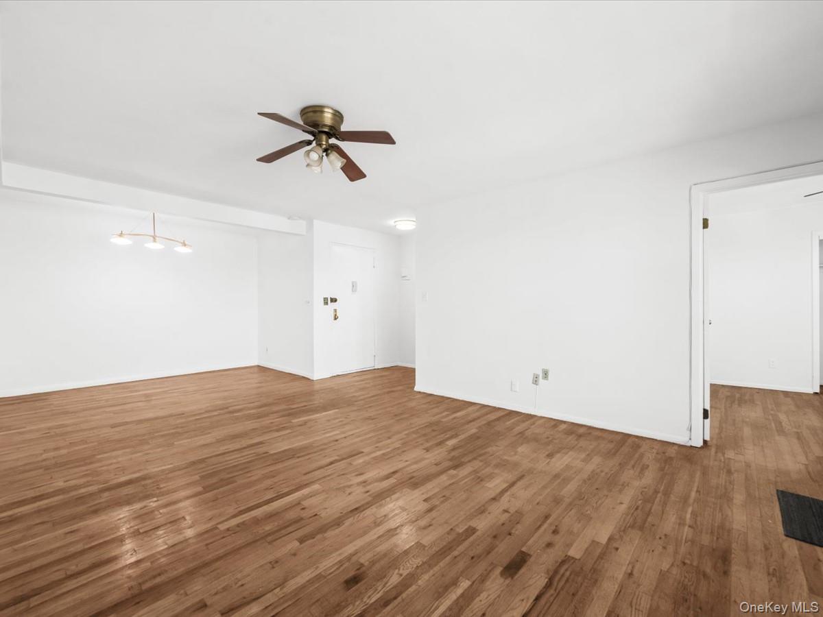 855 E Broadway, Unit 6H photo 6
