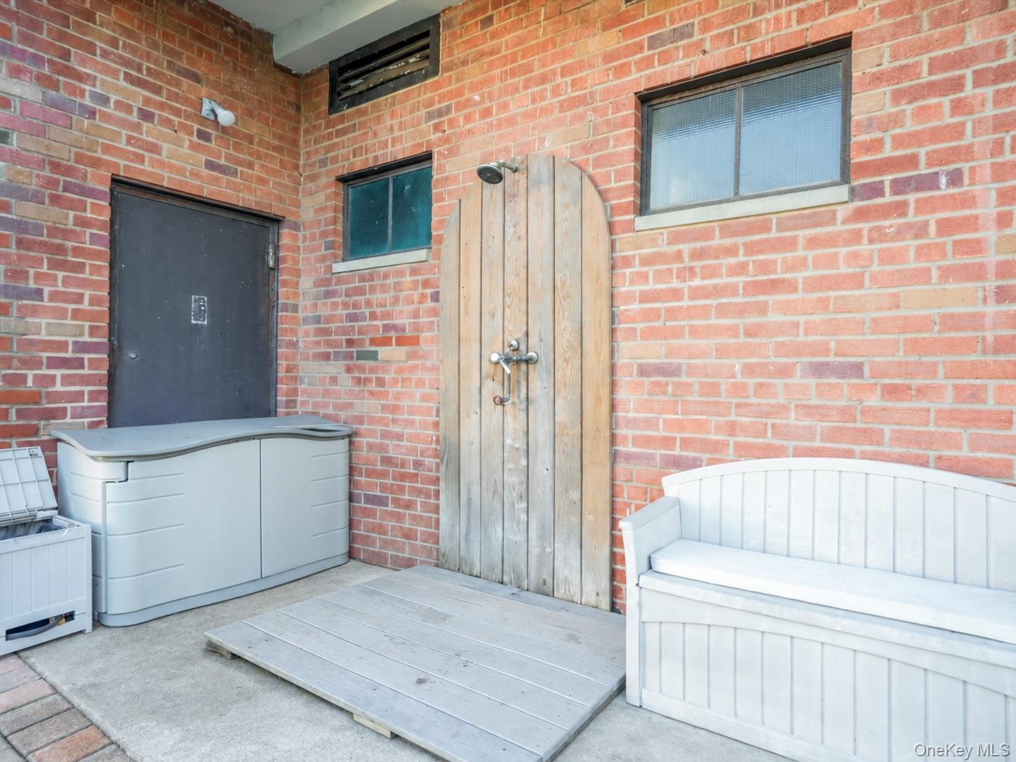 855 E Broadway, Unit 6H photo 22