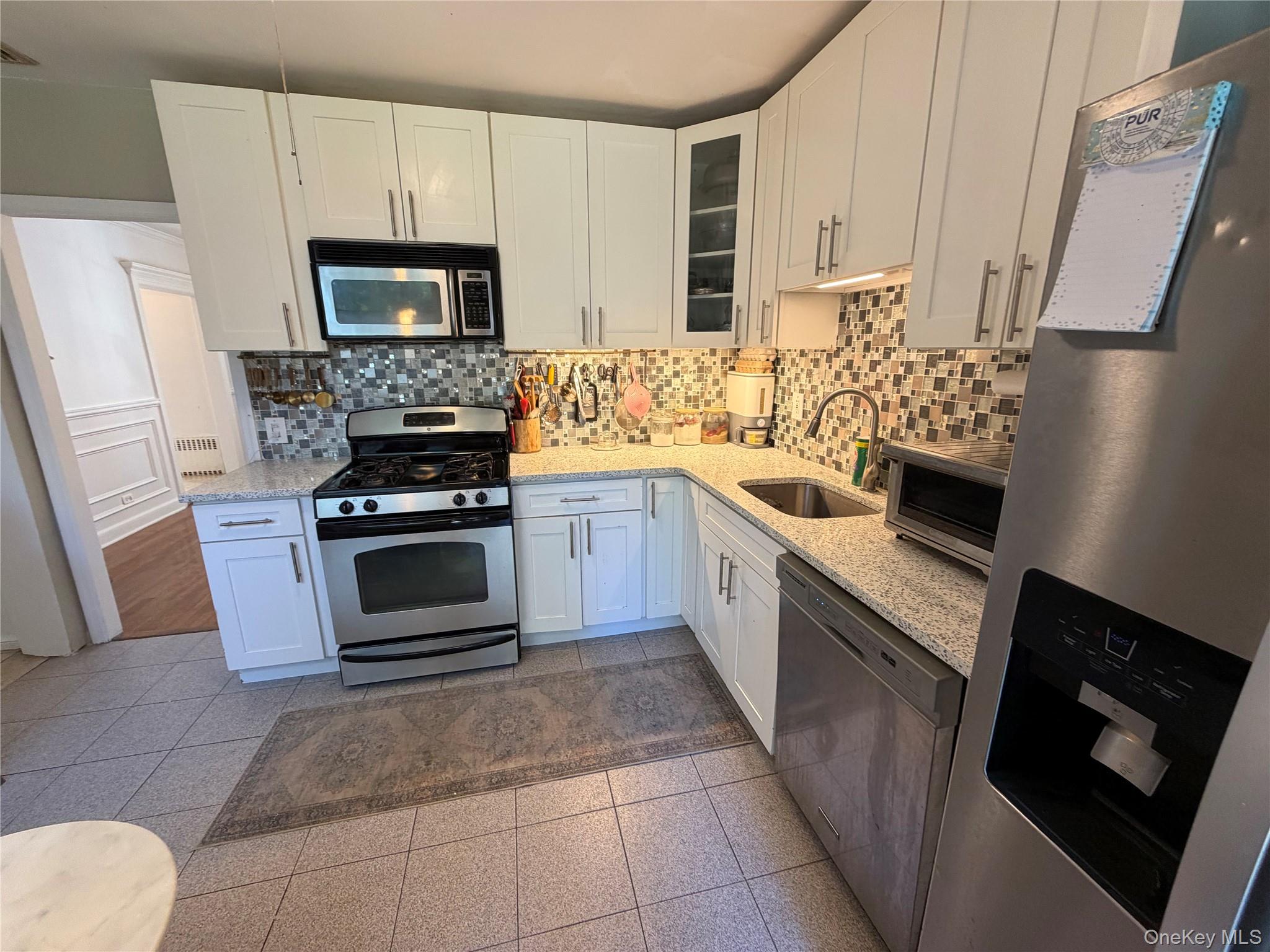 329 Grandview Boulevard – For Rent photo 15