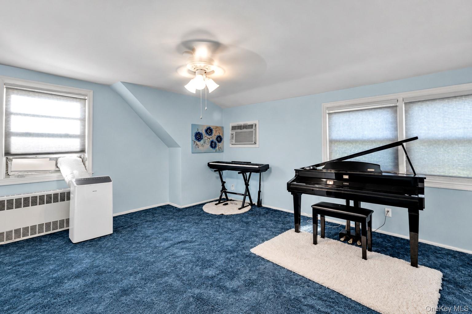 135 Sperry Boulevard – For Sale photo 12