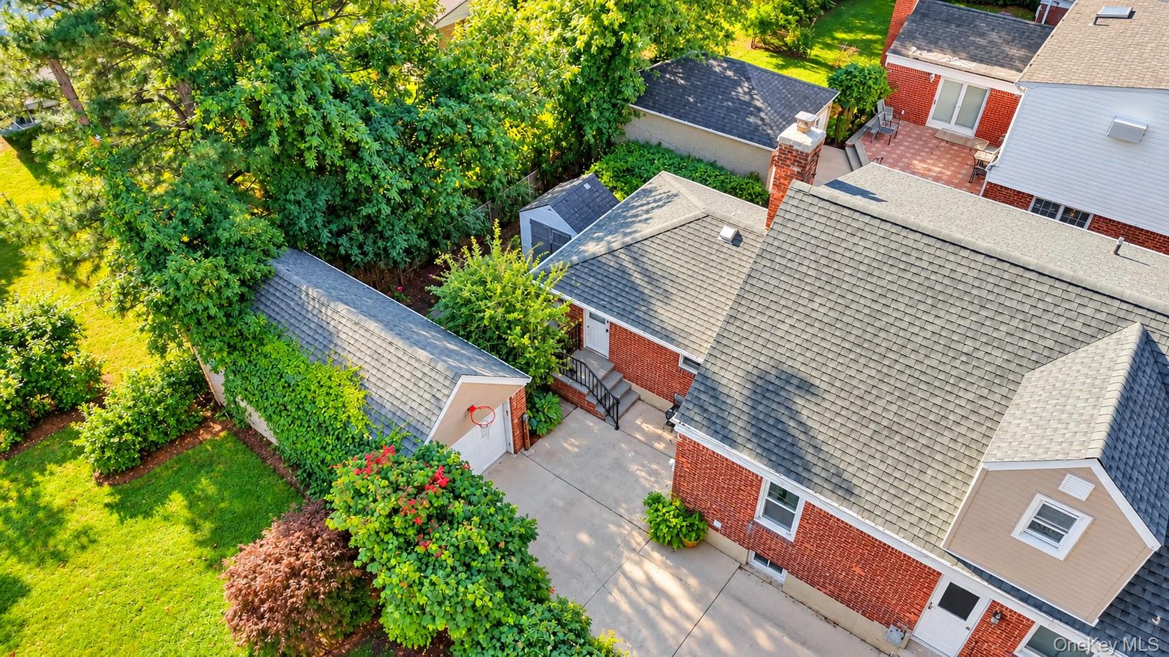 135 Sperry Boulevard – For Sale photo 21