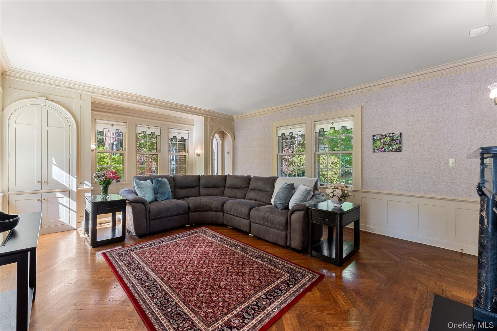 1 Ardsley Avenue E – For Sale photo 11