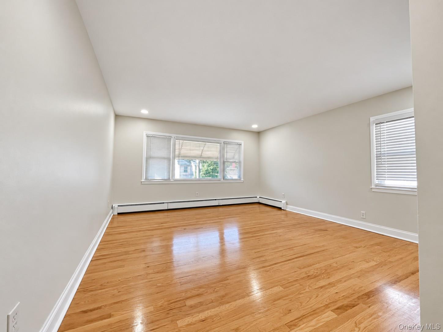 159 Elm Avenue, Unit 1 photo 8