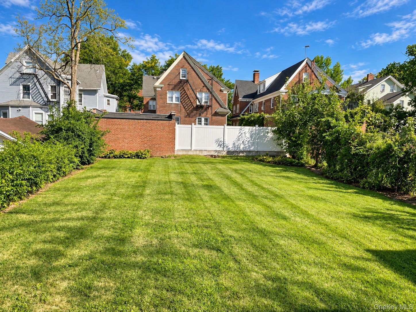159 Elm Avenue, Unit 1 photo 12
