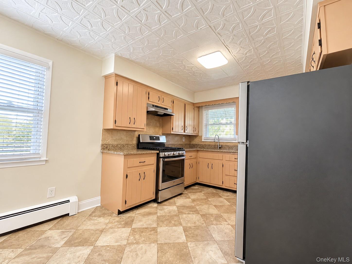 159 Elm Avenue, Unit 1 photo 3