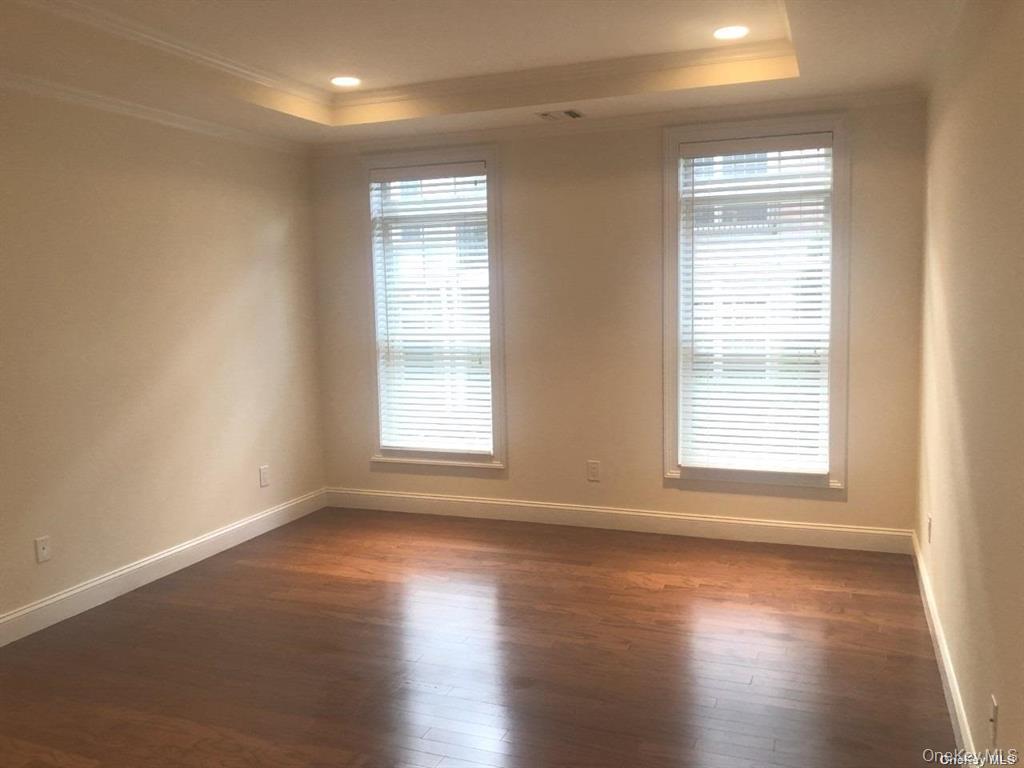 542 Roosevelt Way – For Sale photo 10