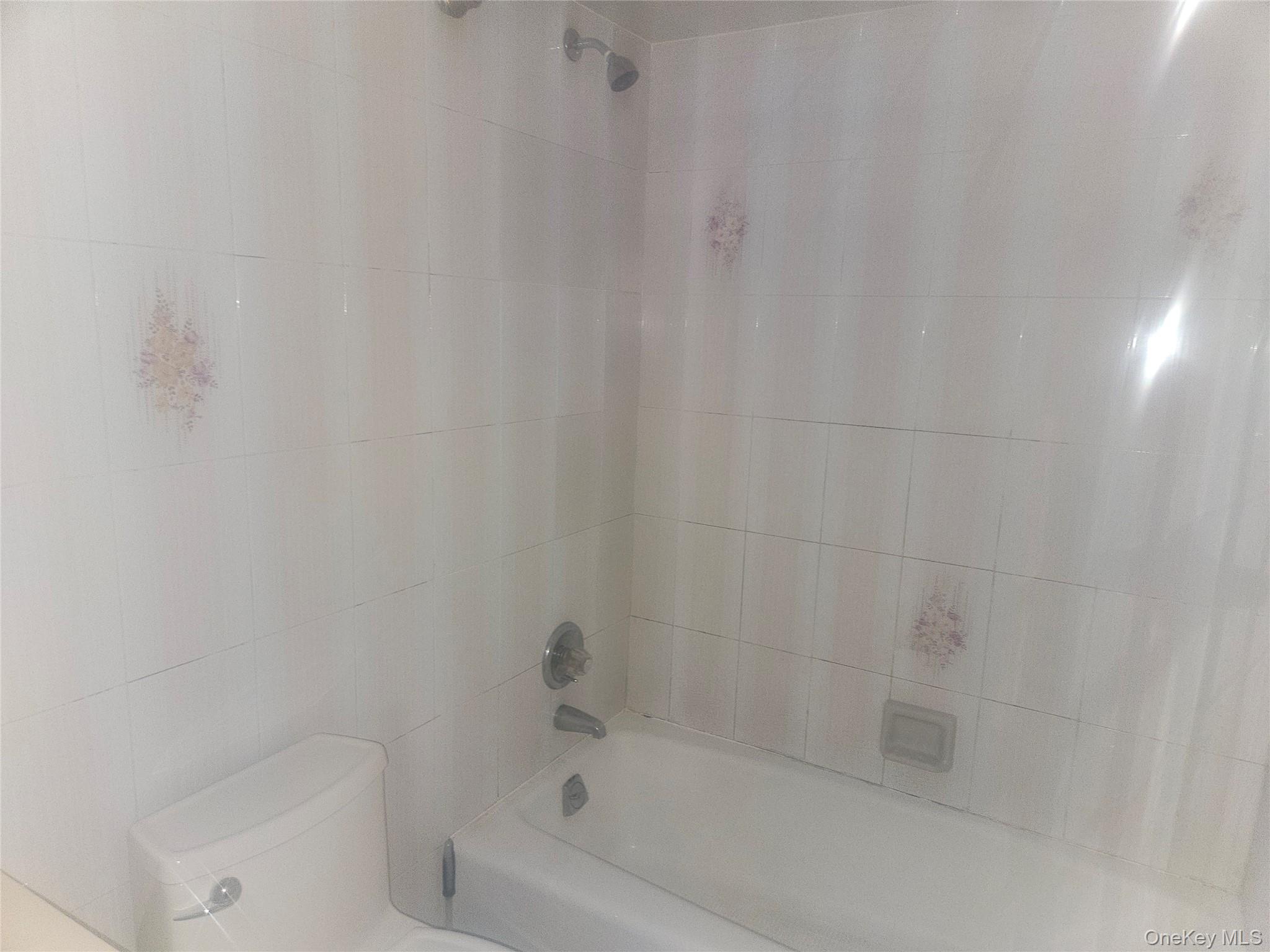 52 Main Street – For Rent photo 5