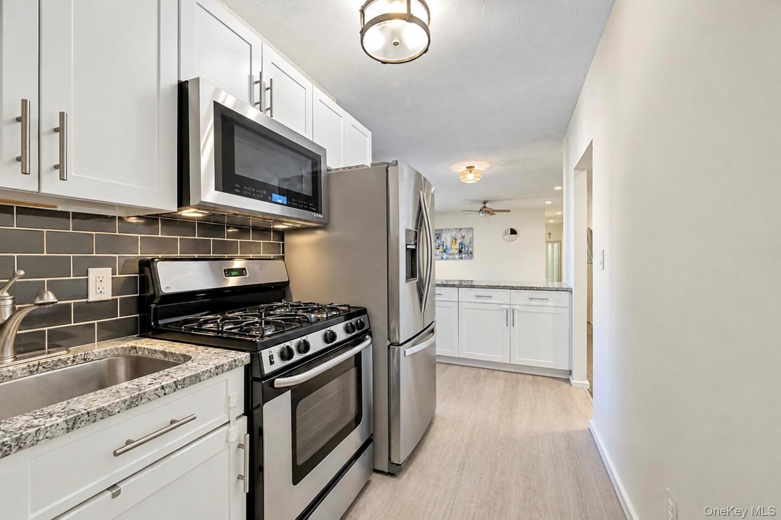 51-42 30th Avenue, Unit 4J photo 10