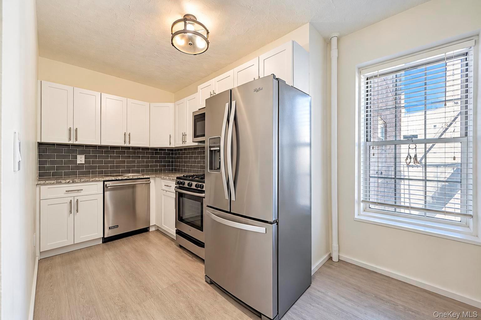 51-42 30th Avenue, Unit 4J photo 4