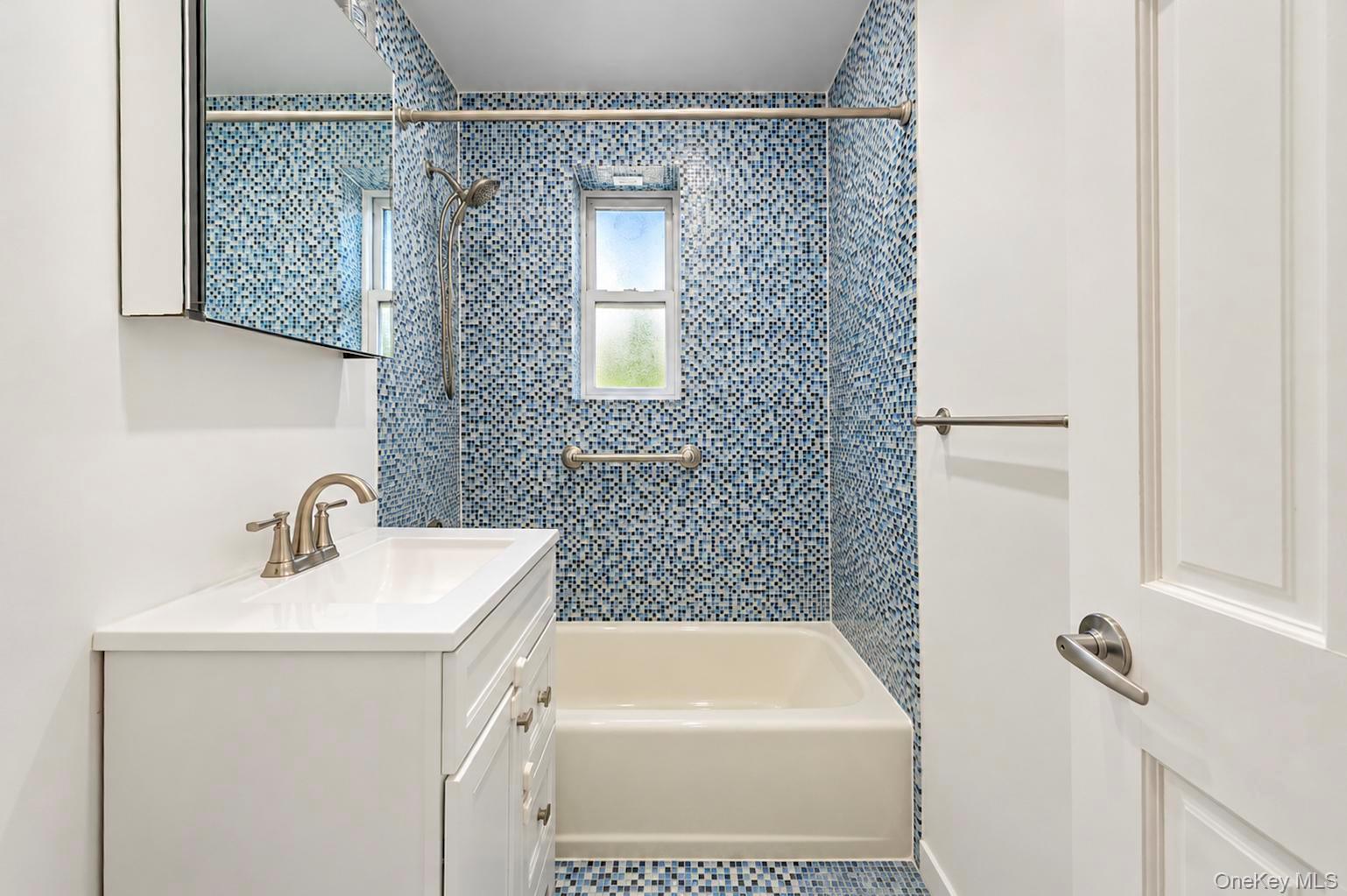 51-42 30th Avenue, Unit 4J photo 13