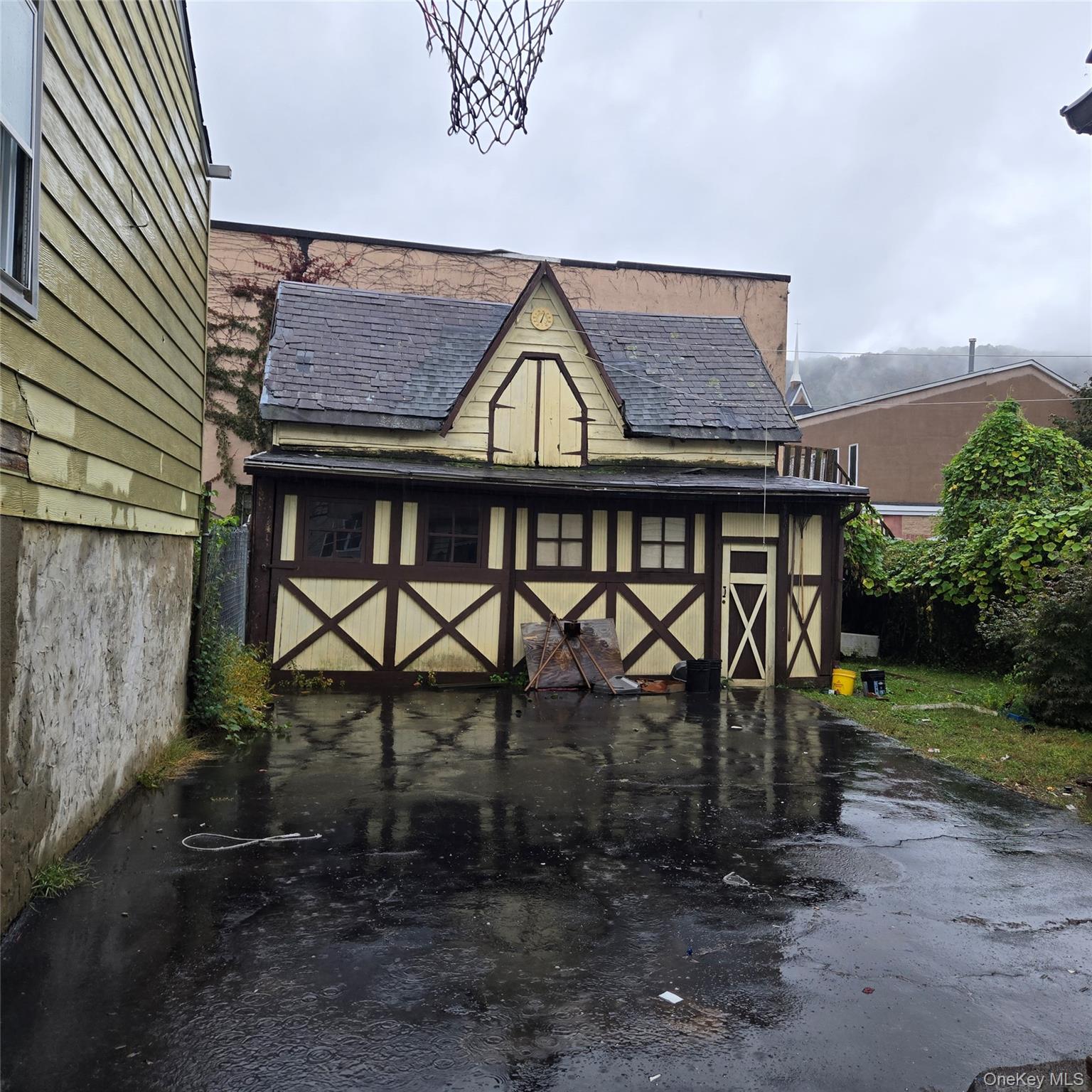52 Broad Street – For Sale photo 2