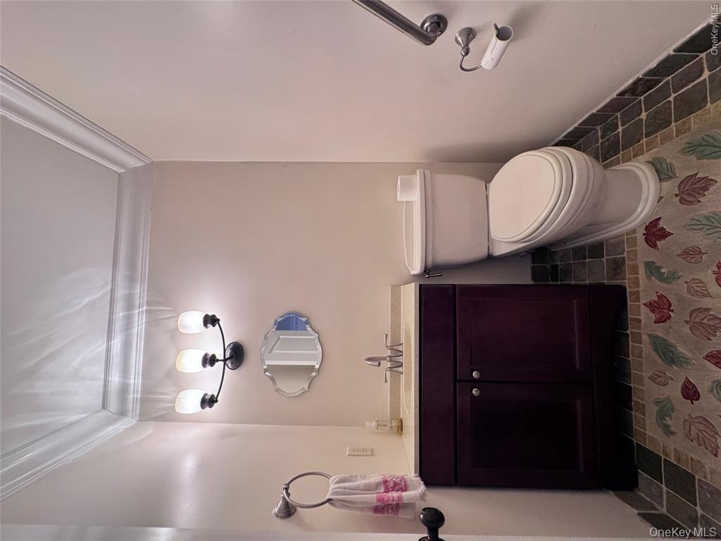 35 Moss Lane – For Sale photo 20