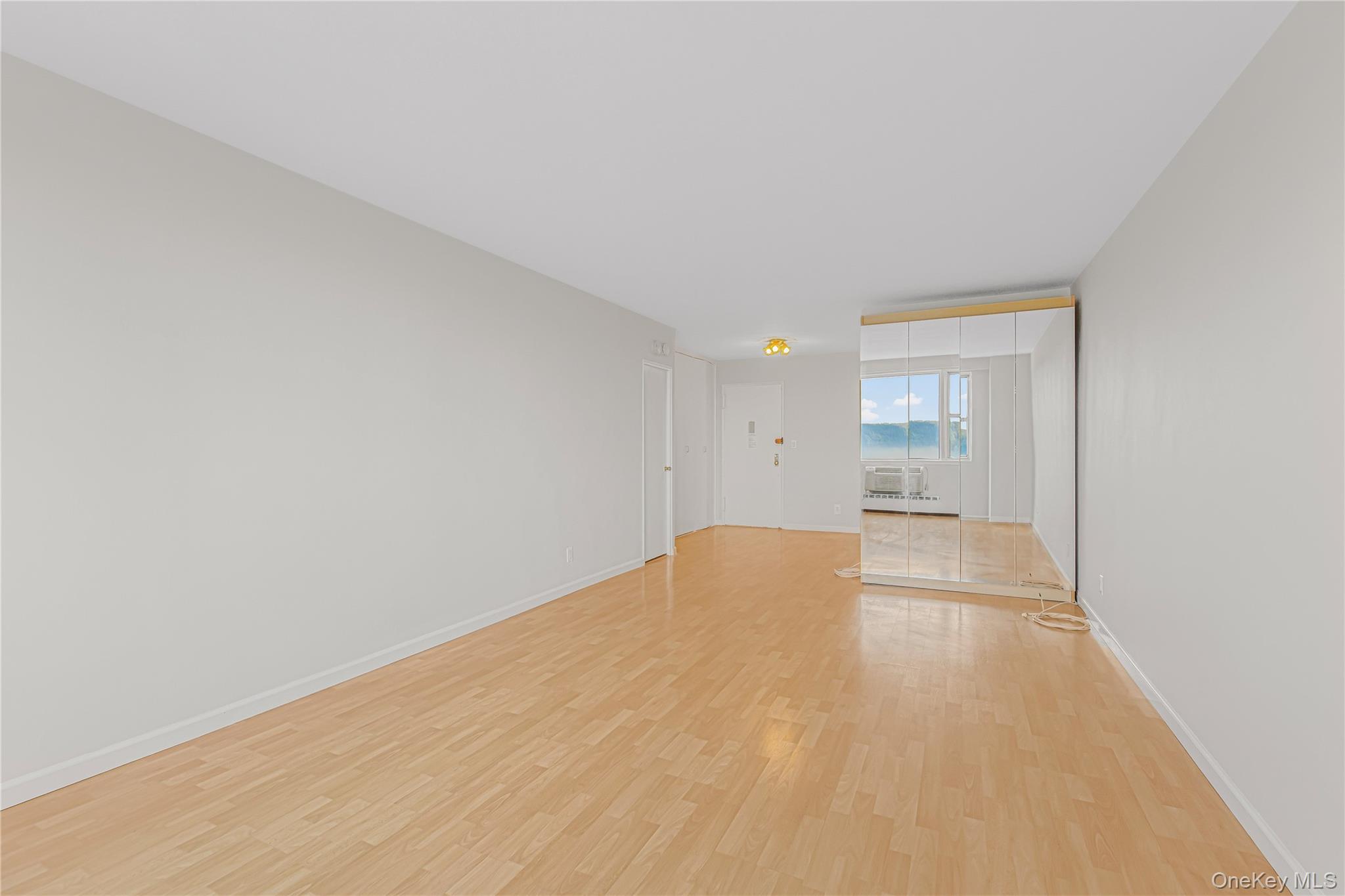 5800 Arlington Avenue, Unit 9P photo 4