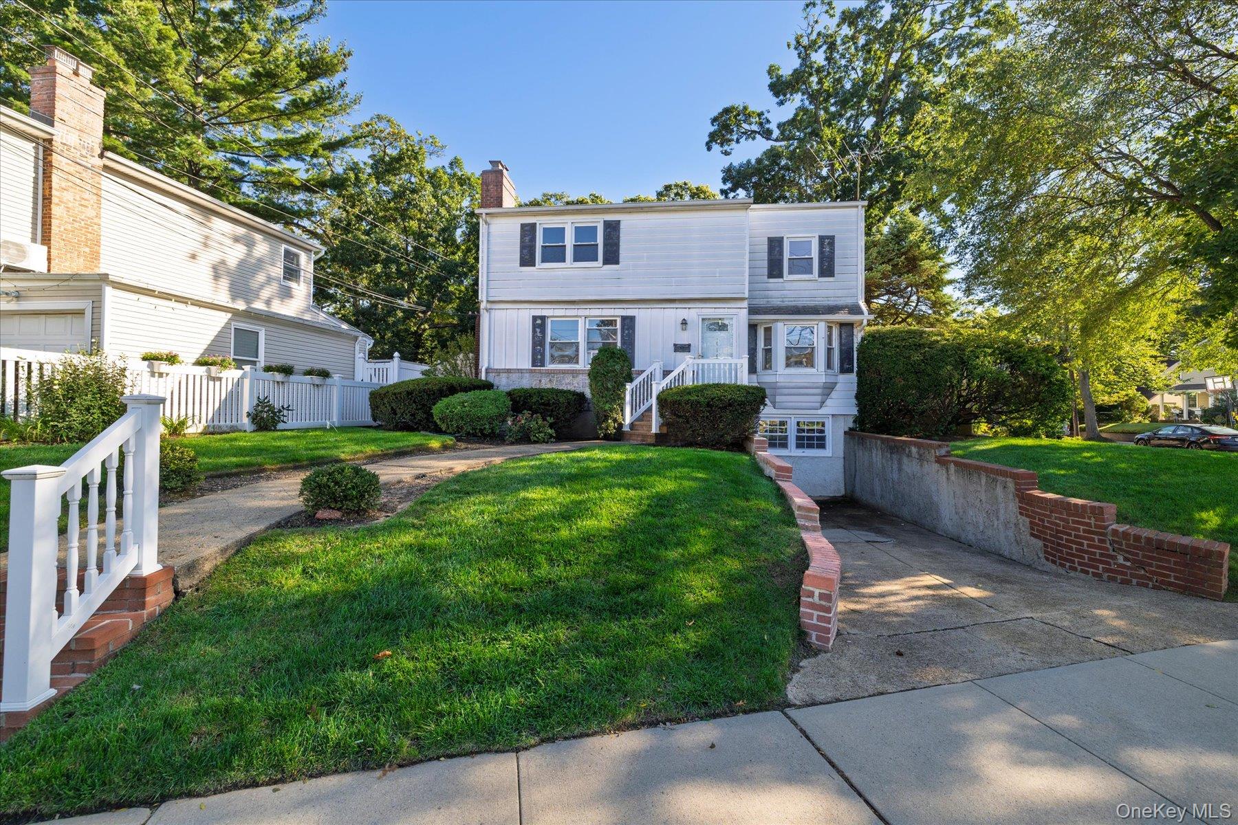 415 Whitehall Street – For Sale